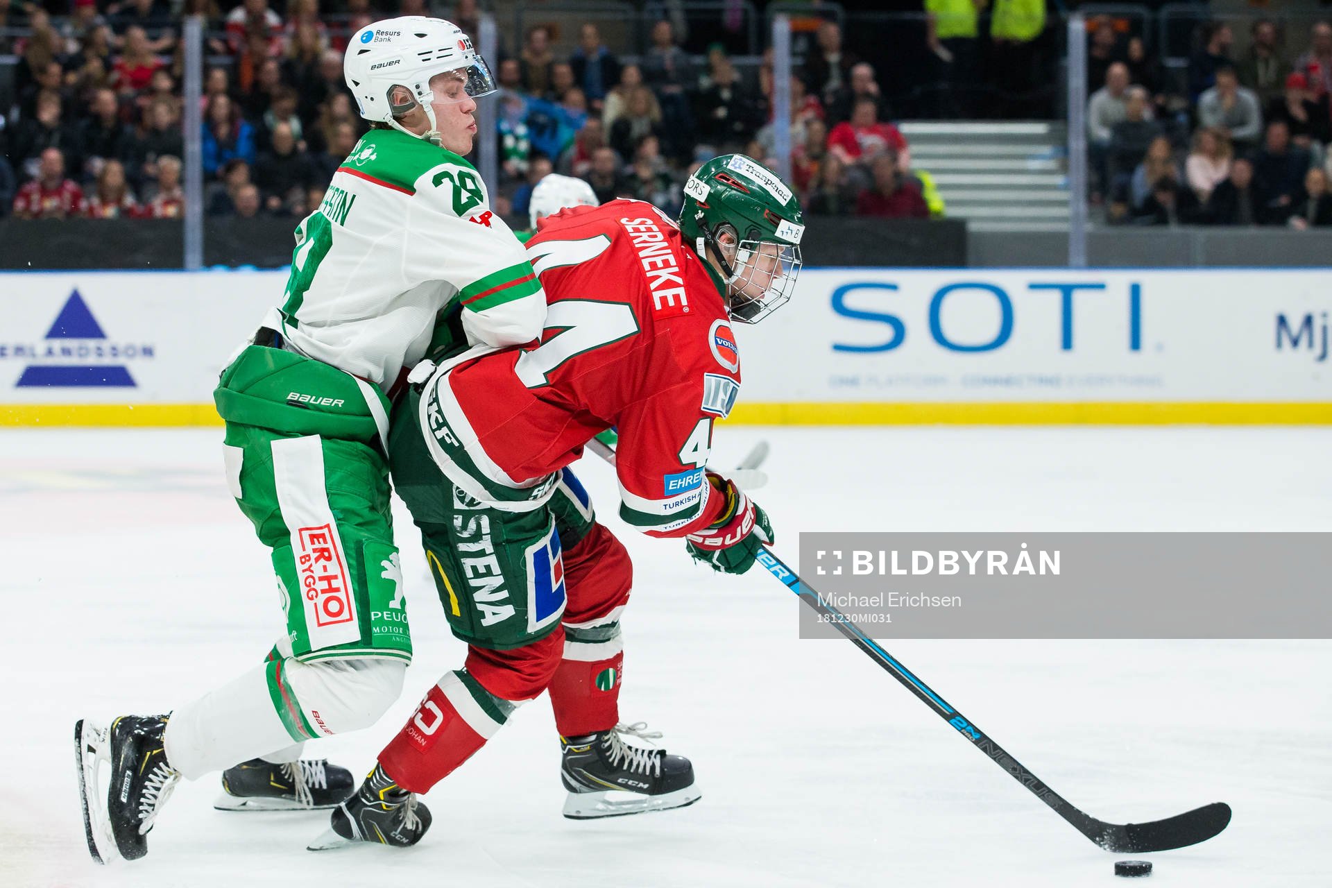 Rögles Jakob Bondesson och Frölundas Lucas Raymond