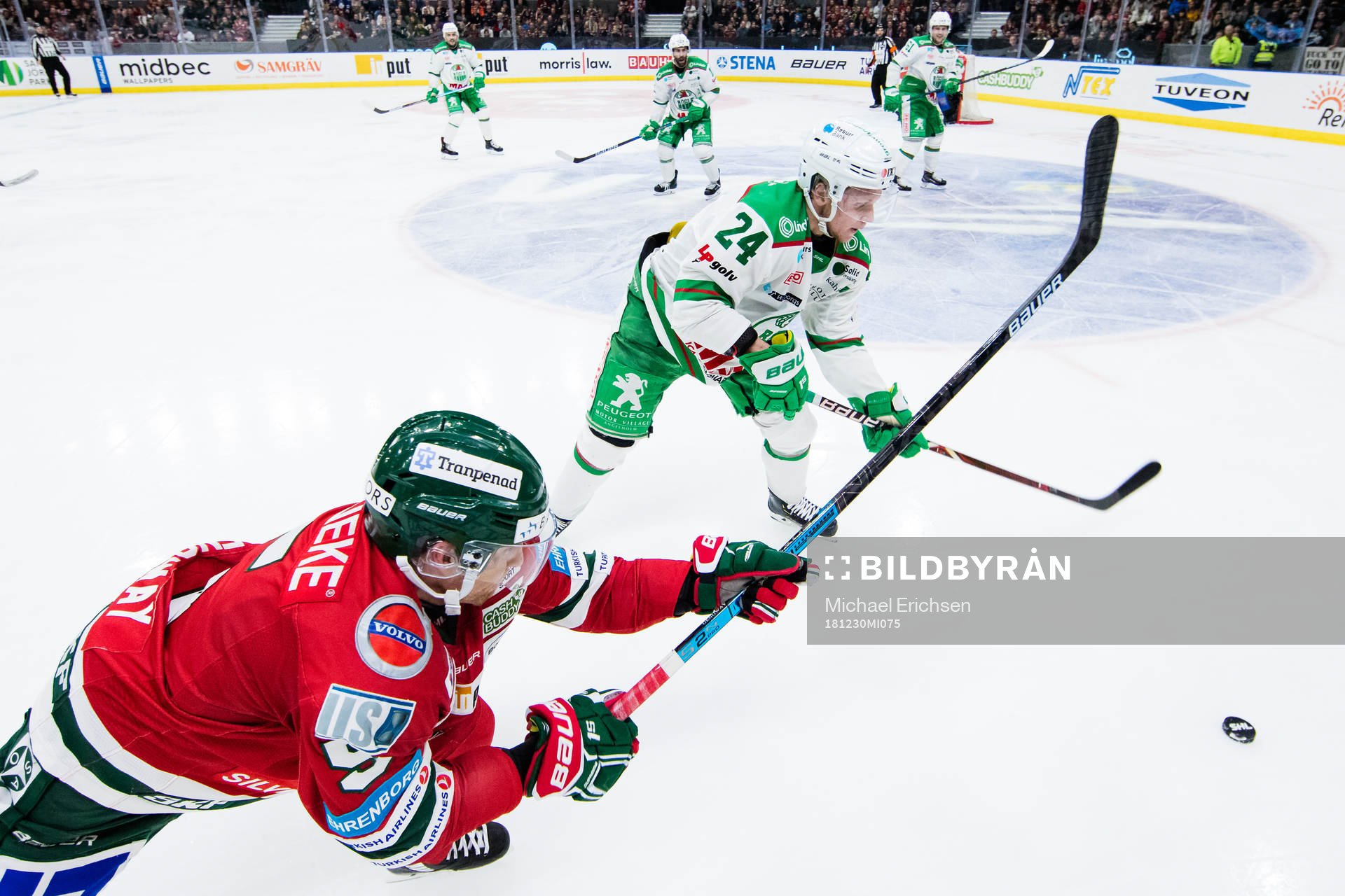 Frölundas Chay Genoway och Rögles Kevin Wennström