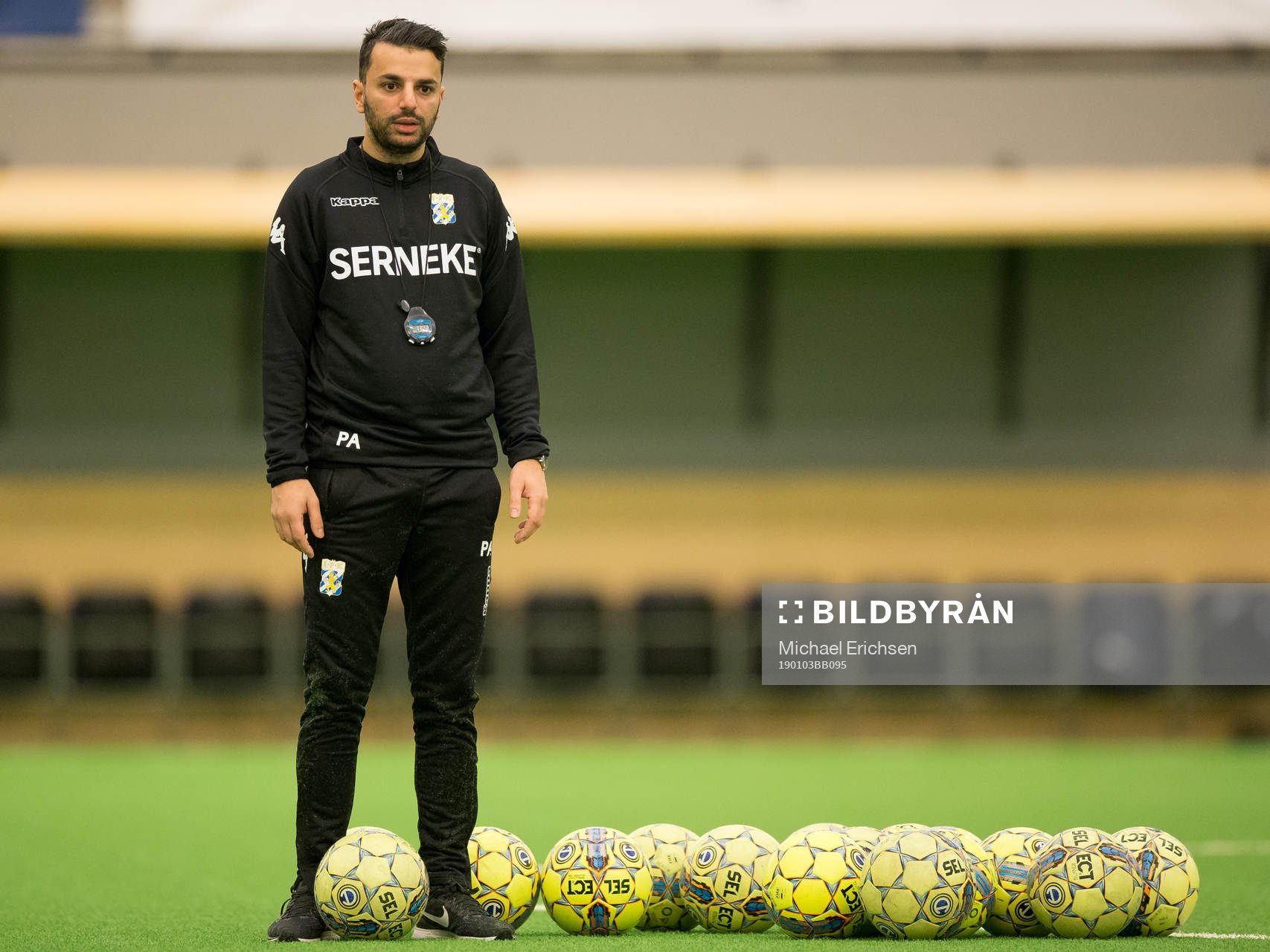 IFK Göteborgs tränare Poya Asbaghi under en träning med IFK Göteborg den 3 januari 2019 i Göteborg.
