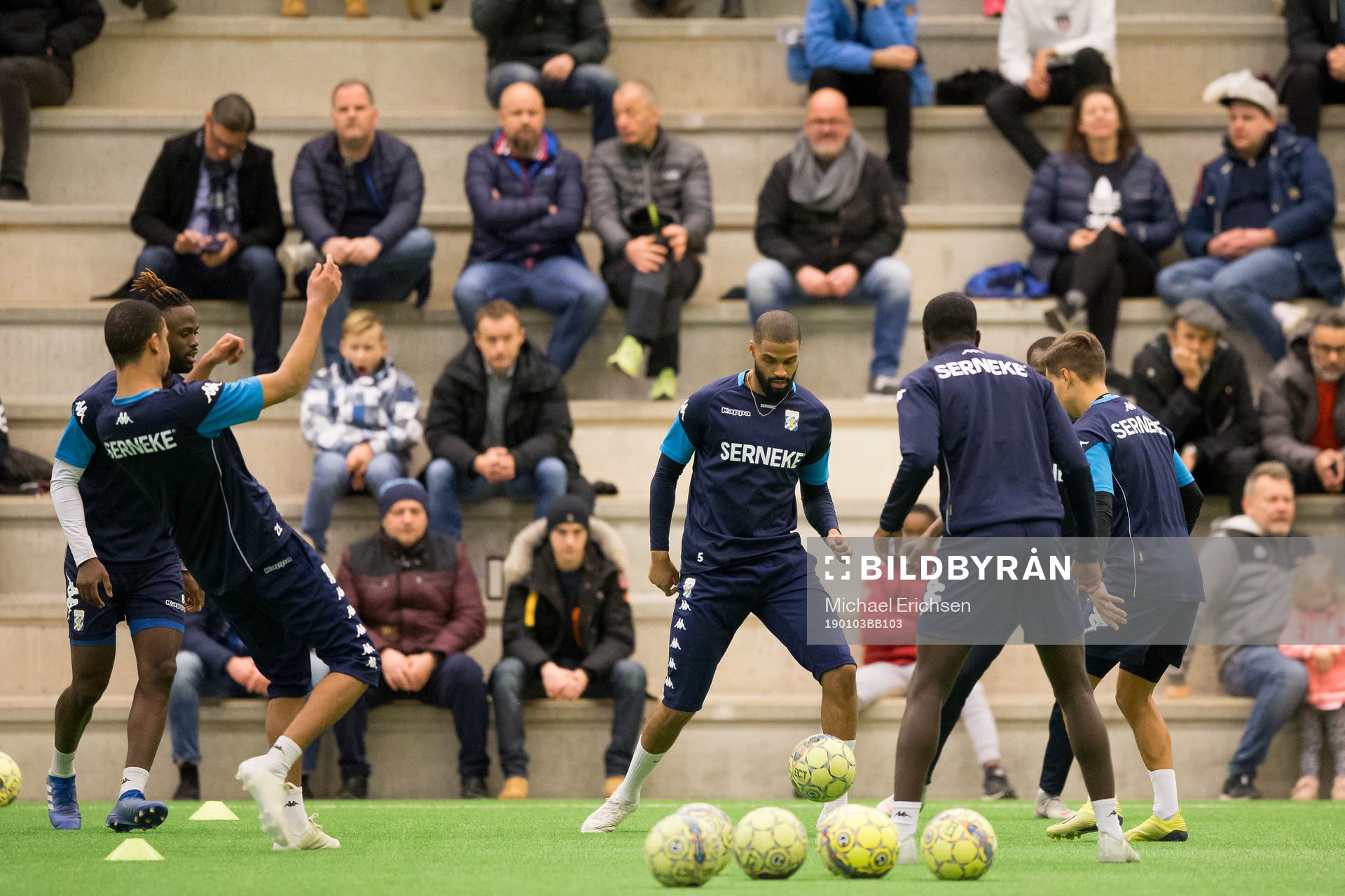 Laget kör en övning under en träning med IFK Göteborg den 3 januari 2019 i Göteborg.