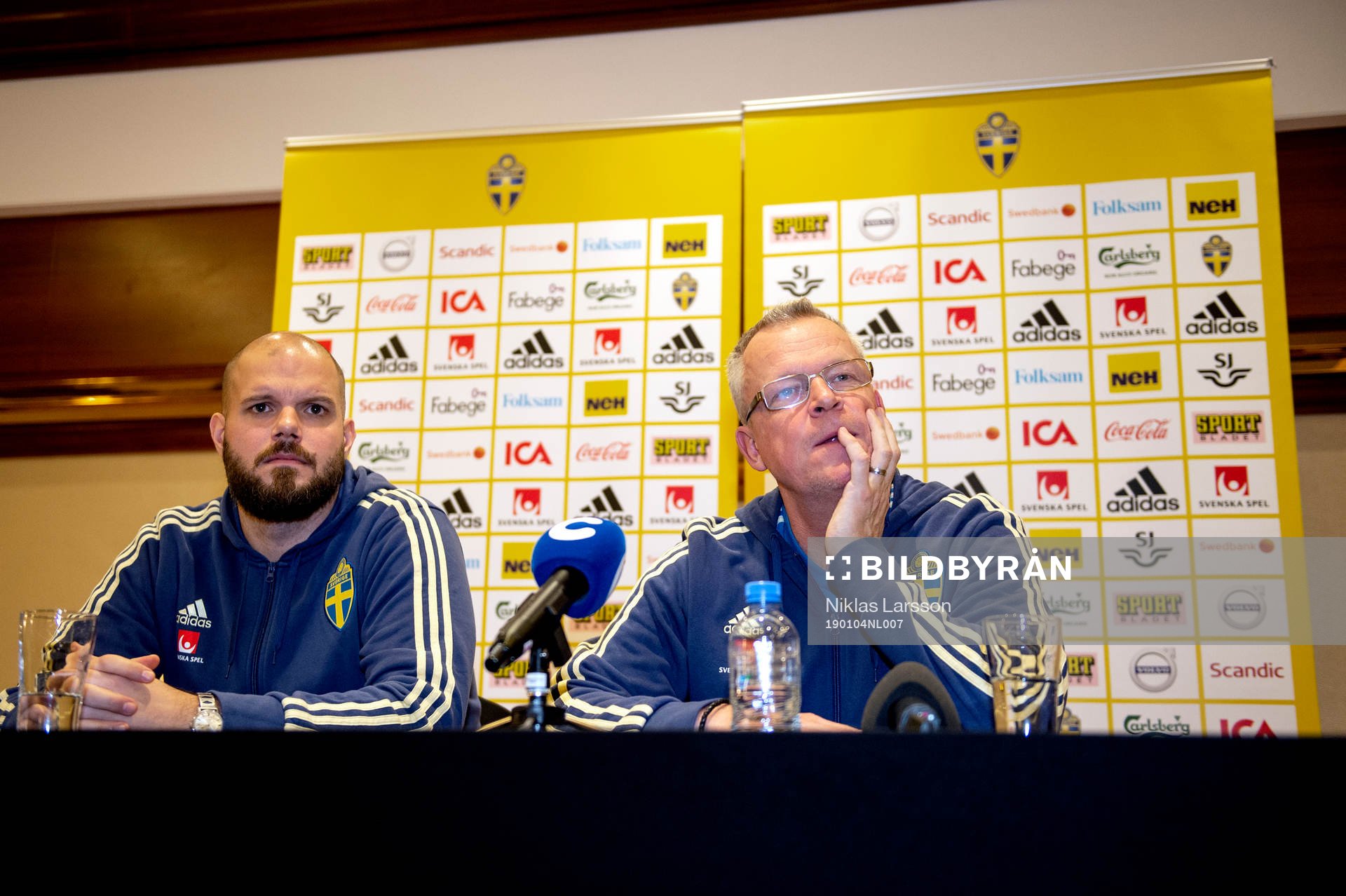 Head coach Janne Andersson of Sweden and press manager