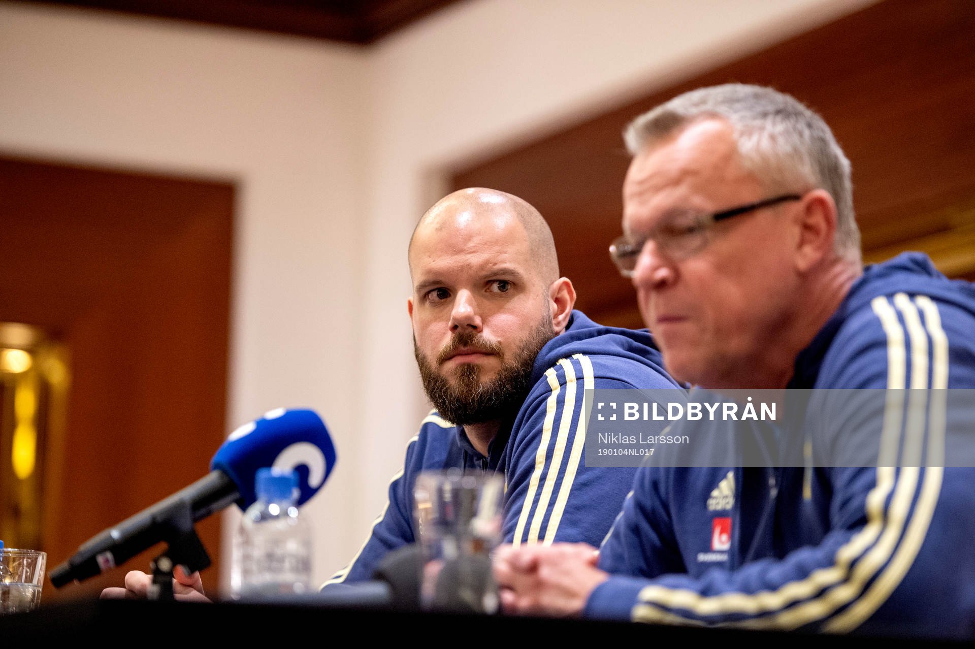 Head coach Janne Andersson of Sweden and press manager