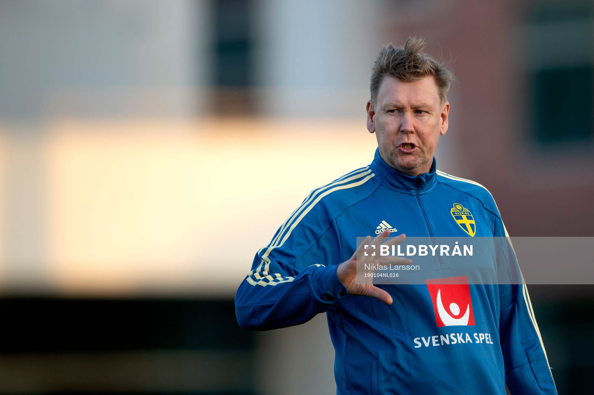 Sweden's assistant coach Peter Wettergren