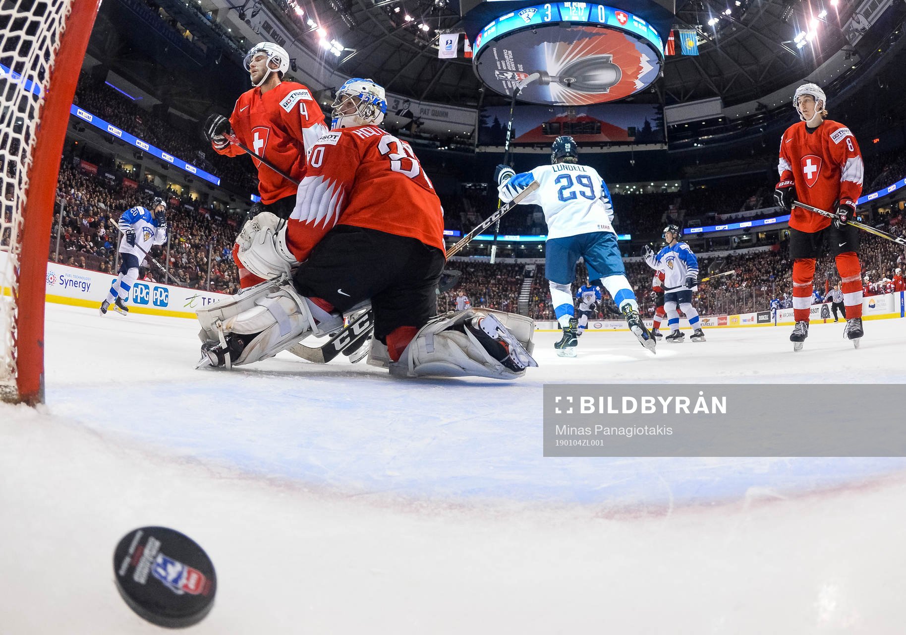 Finland's Anton Lundell #29 celebrates