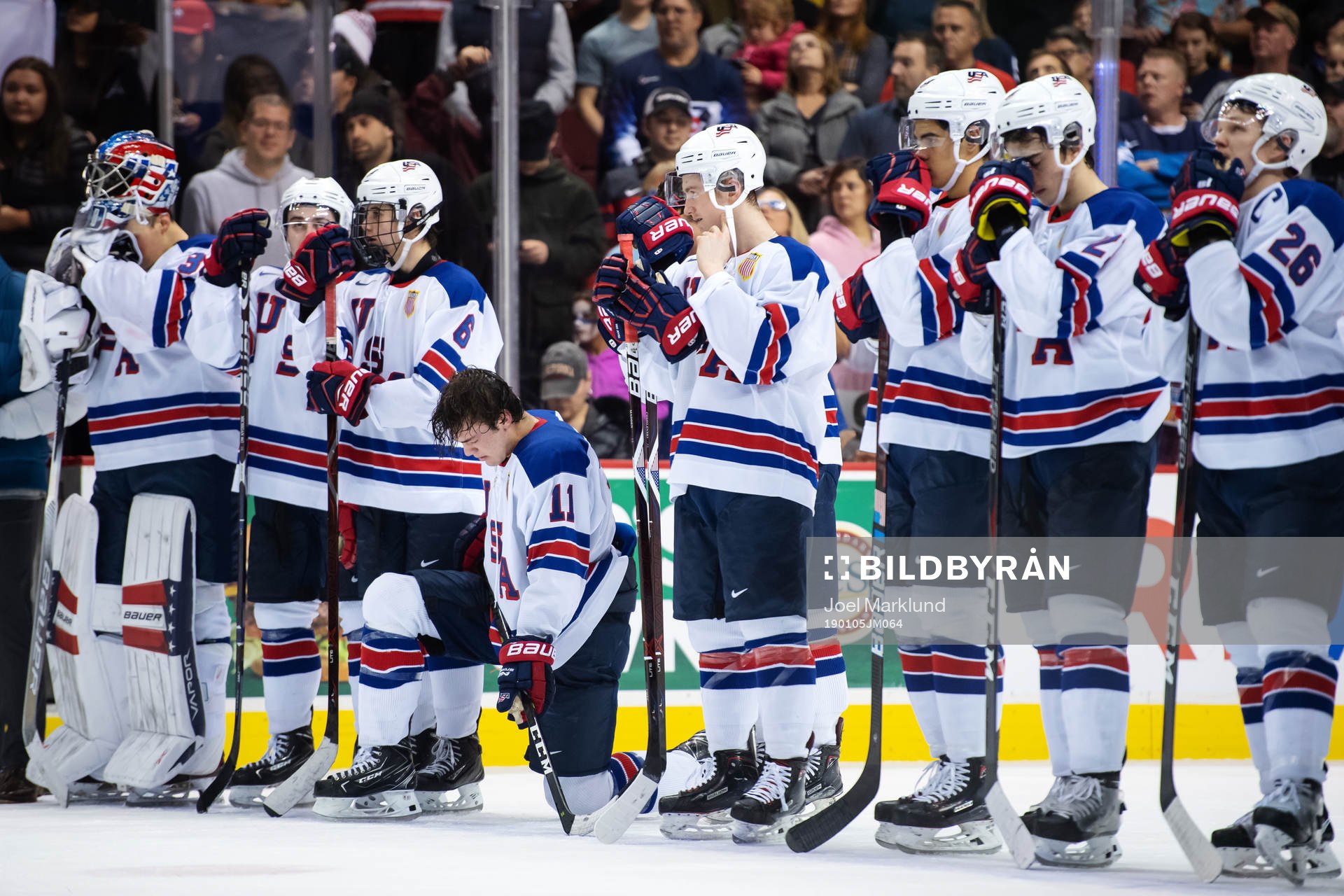 Players of USA look dejected