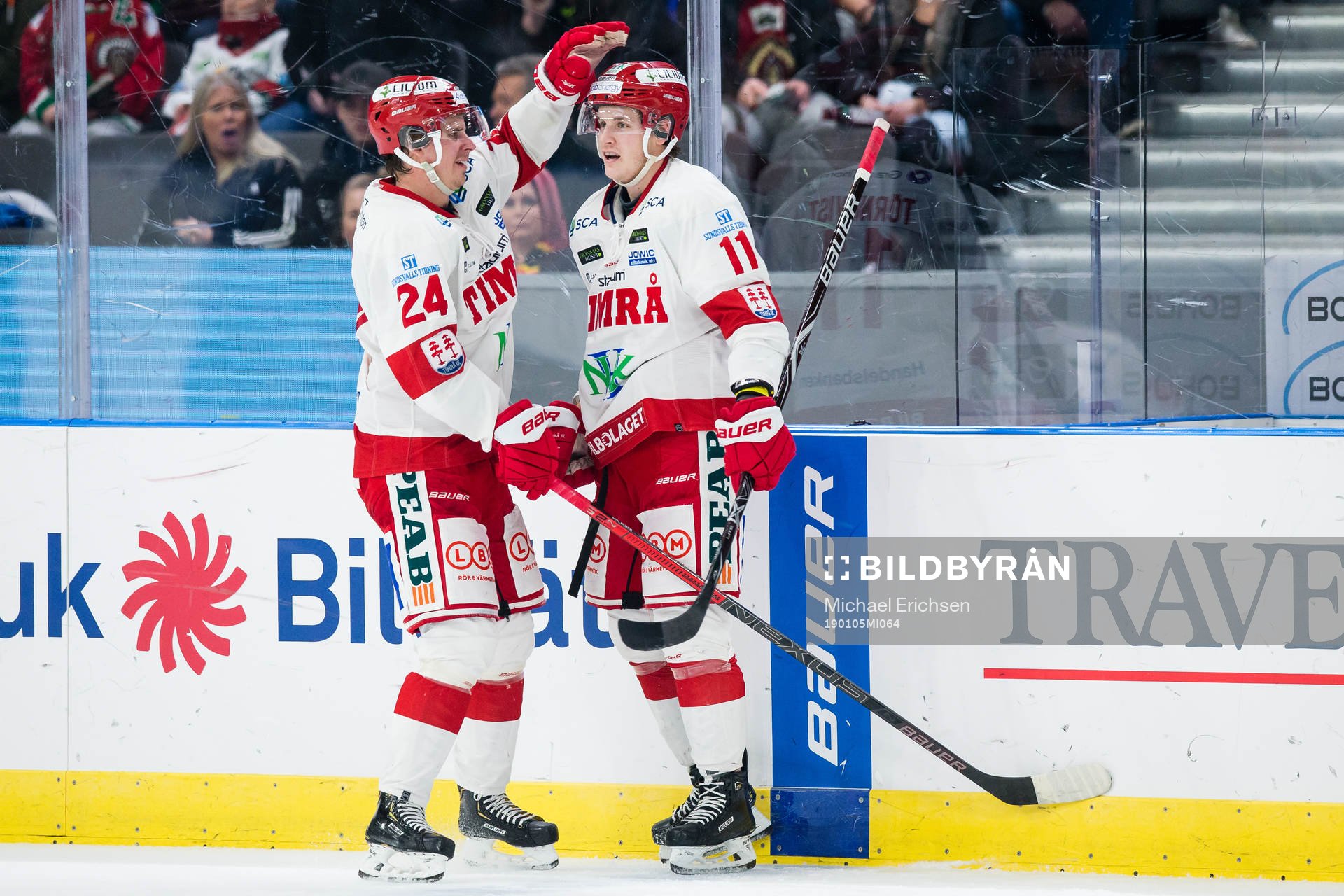 Timrås Andreas Molinder och Henrik Törnqvist jublar