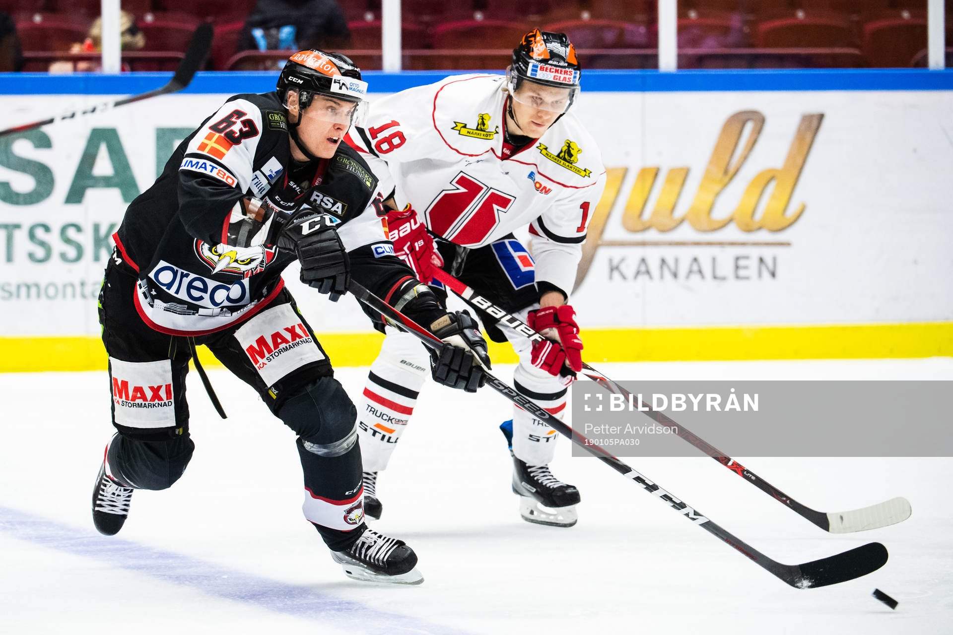 Malmö Redhawks Fredrik Händemark och Örebros Rodrigo