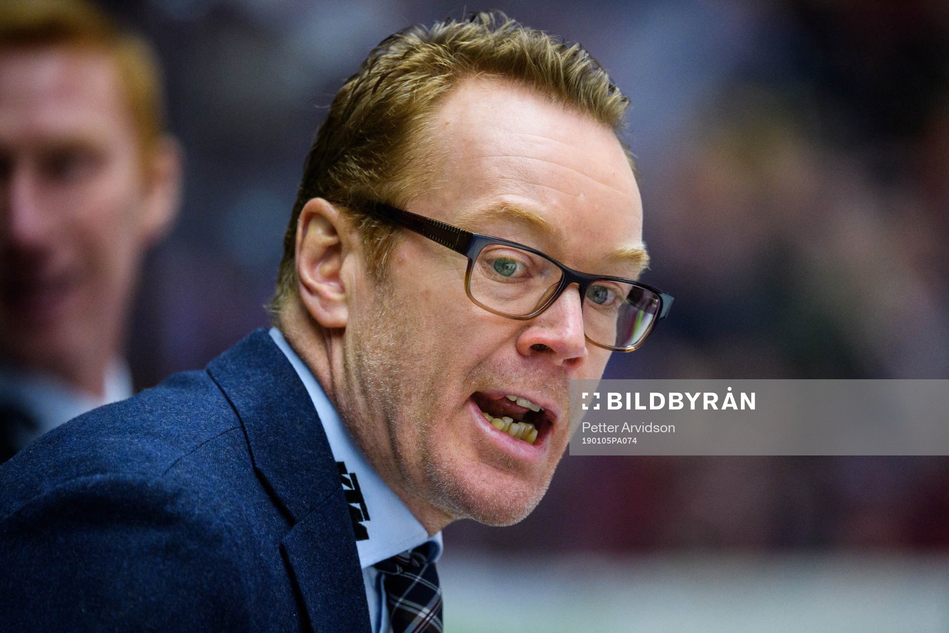 Örebros tränare Niklas Erikssonunder ishockeymatchen i