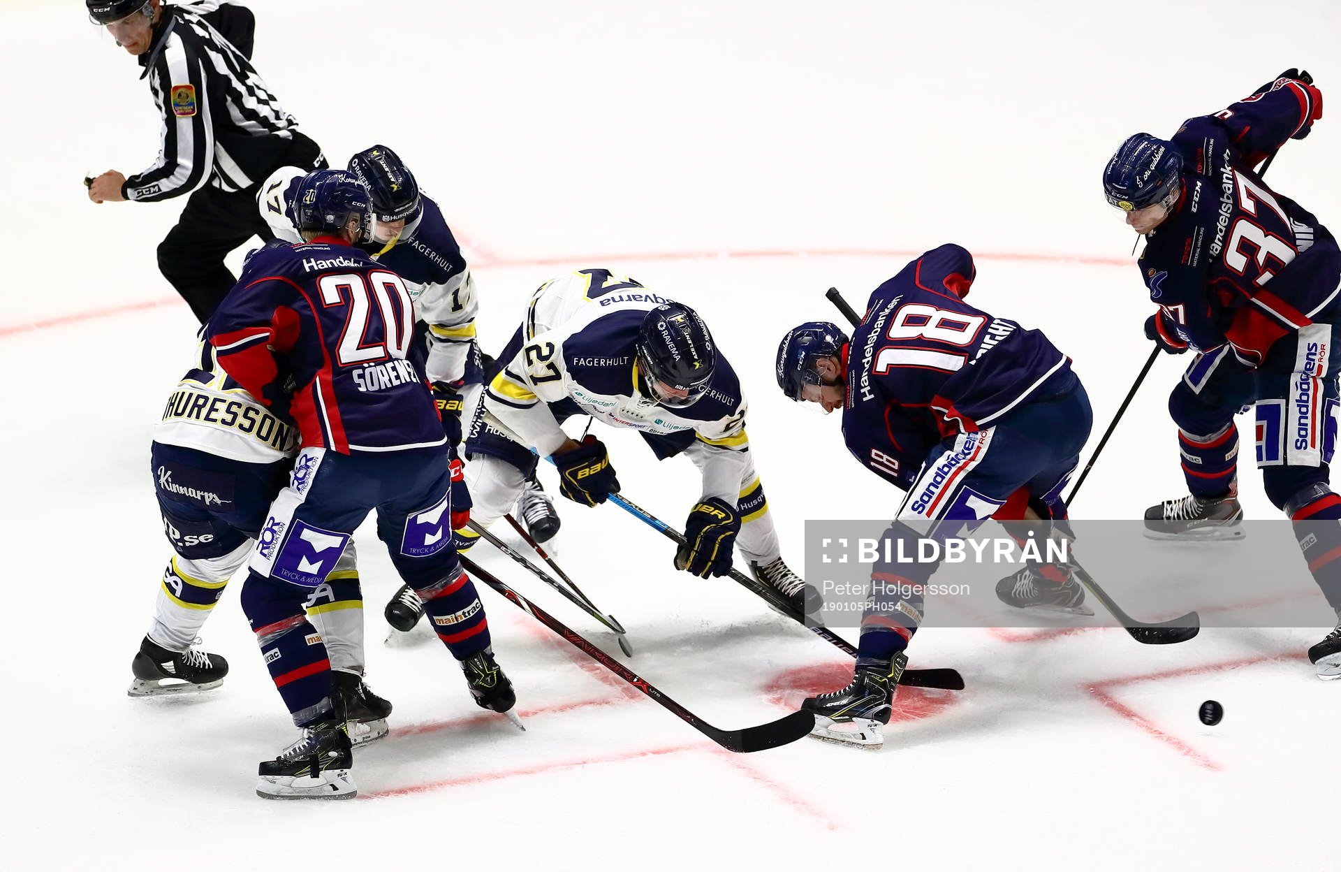 s David Gustafsson och Linköpings James Wright