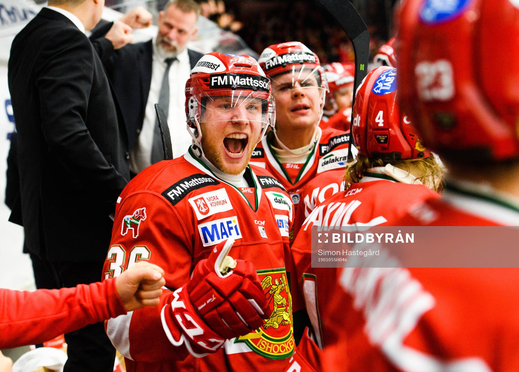 Moras Jonathan Carlsson jublar