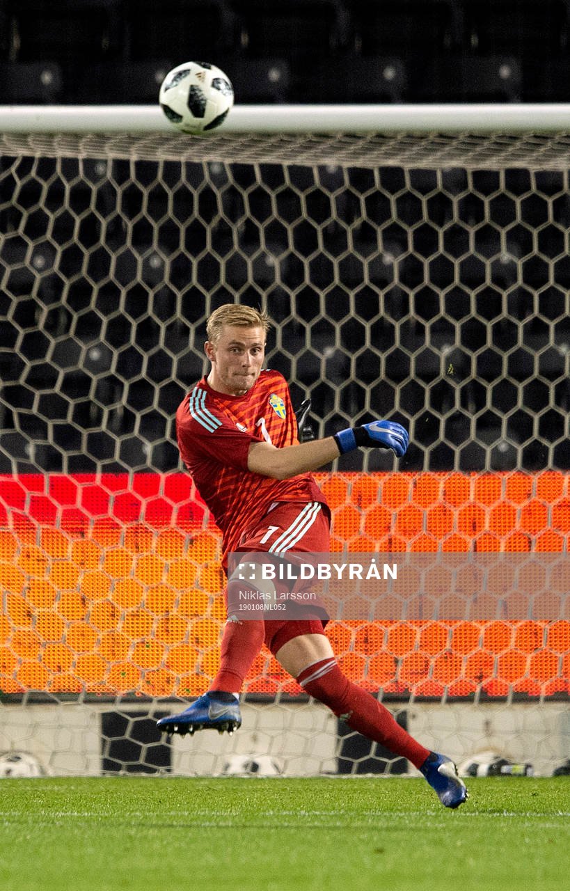 Sweden's goalkeeper Jacob Rinne