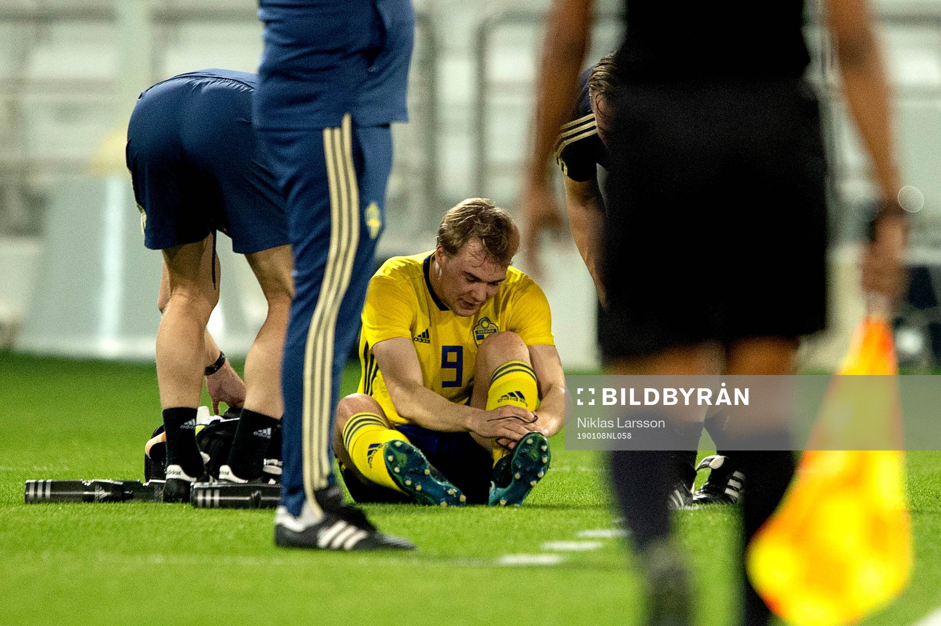 Sweden's Simon Tibbling injured