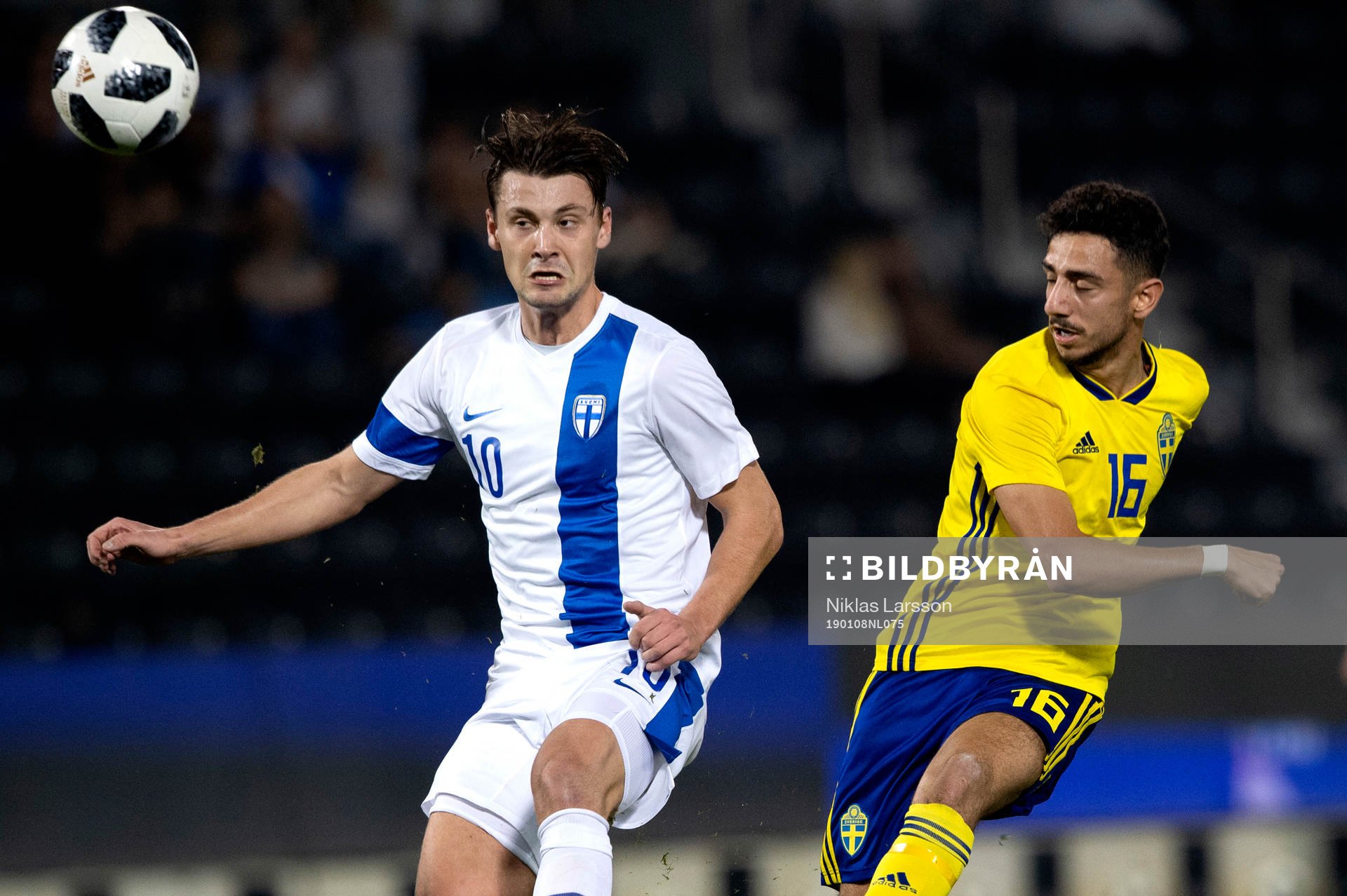 Sweden's Daleho Irandust and Finland's Kaan Kairinen