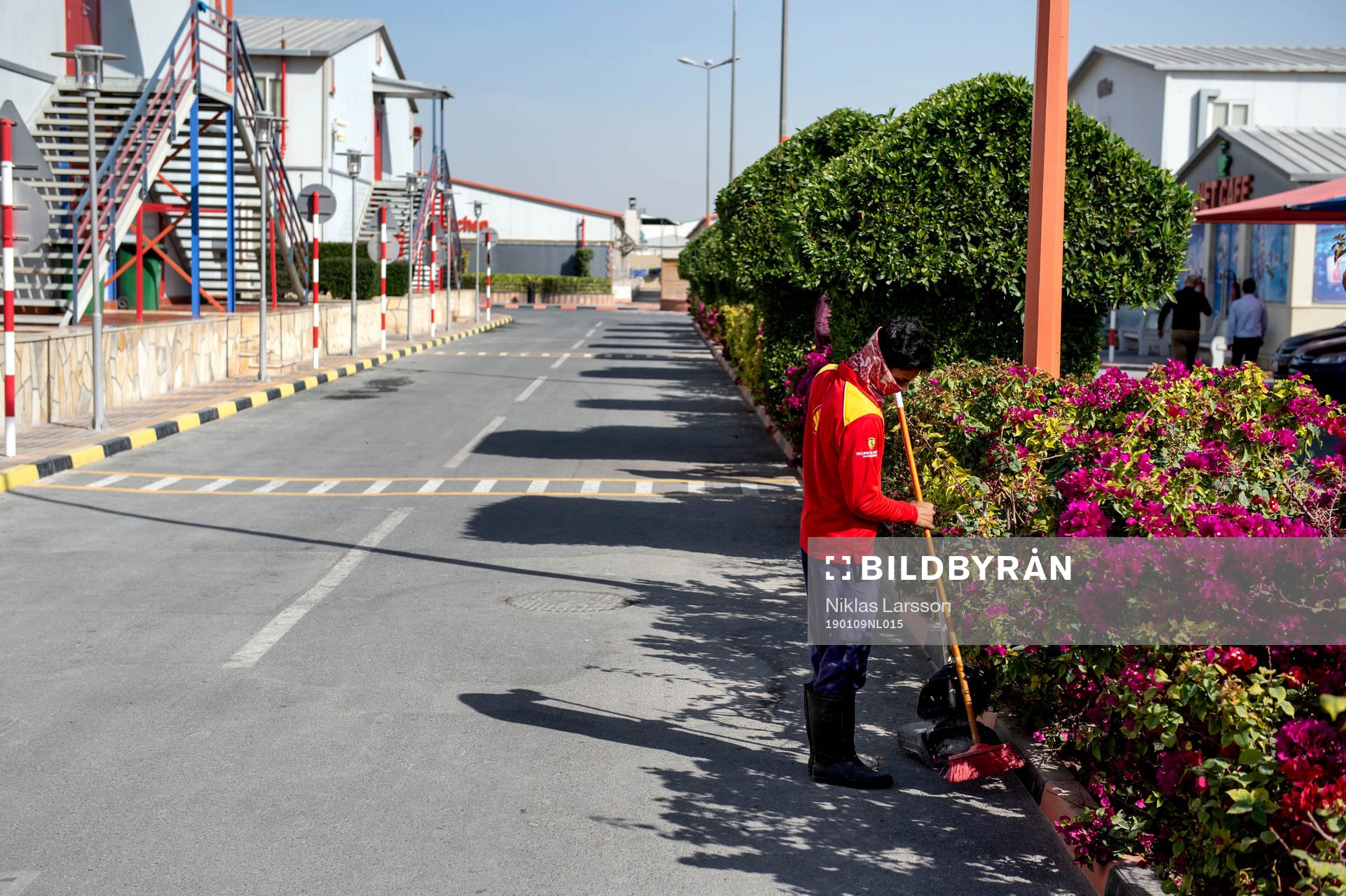 A Worker is seen in Challenger City, which is a residential