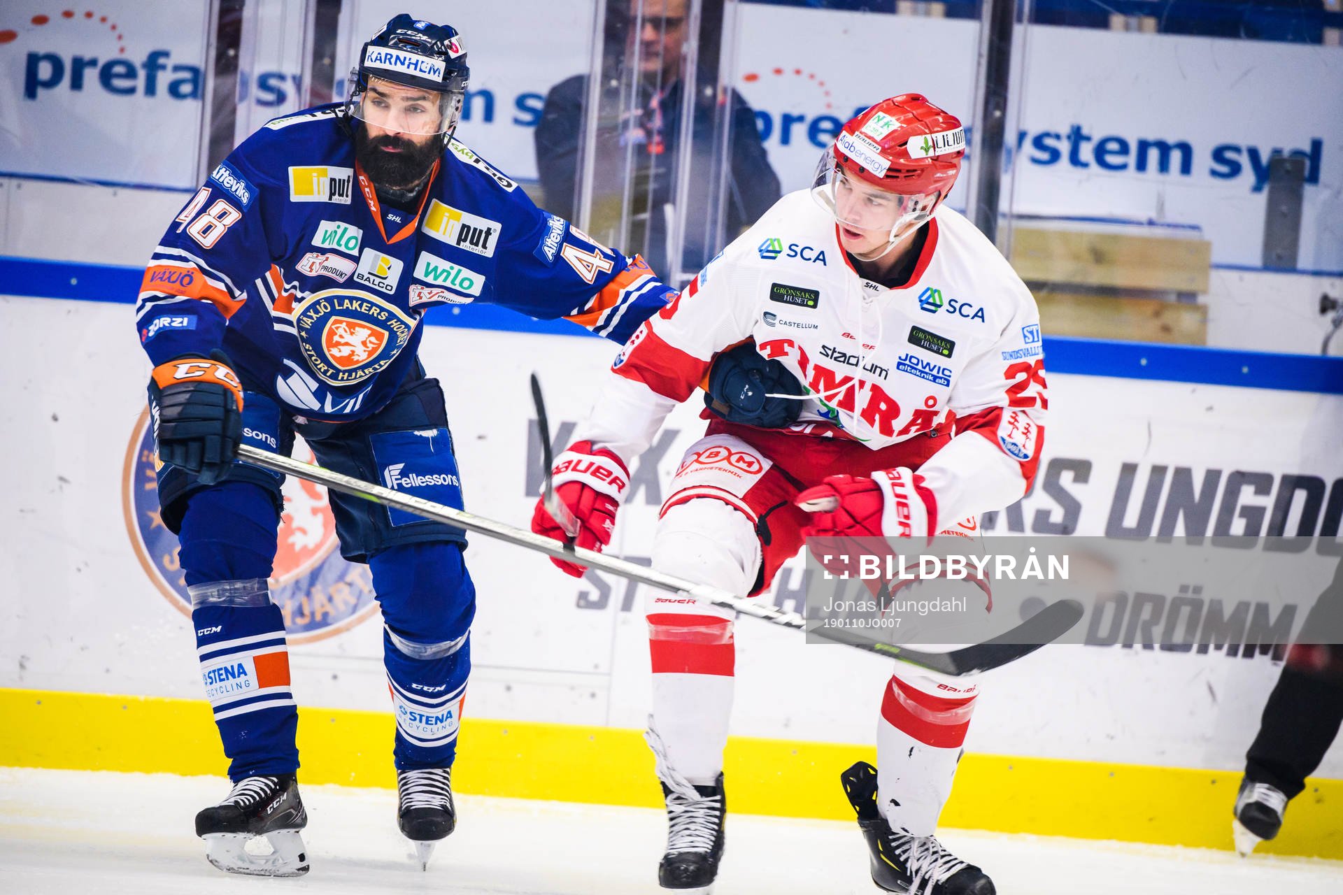 Växjös Daniel Rahimi och Timrås Patrik Blomberg