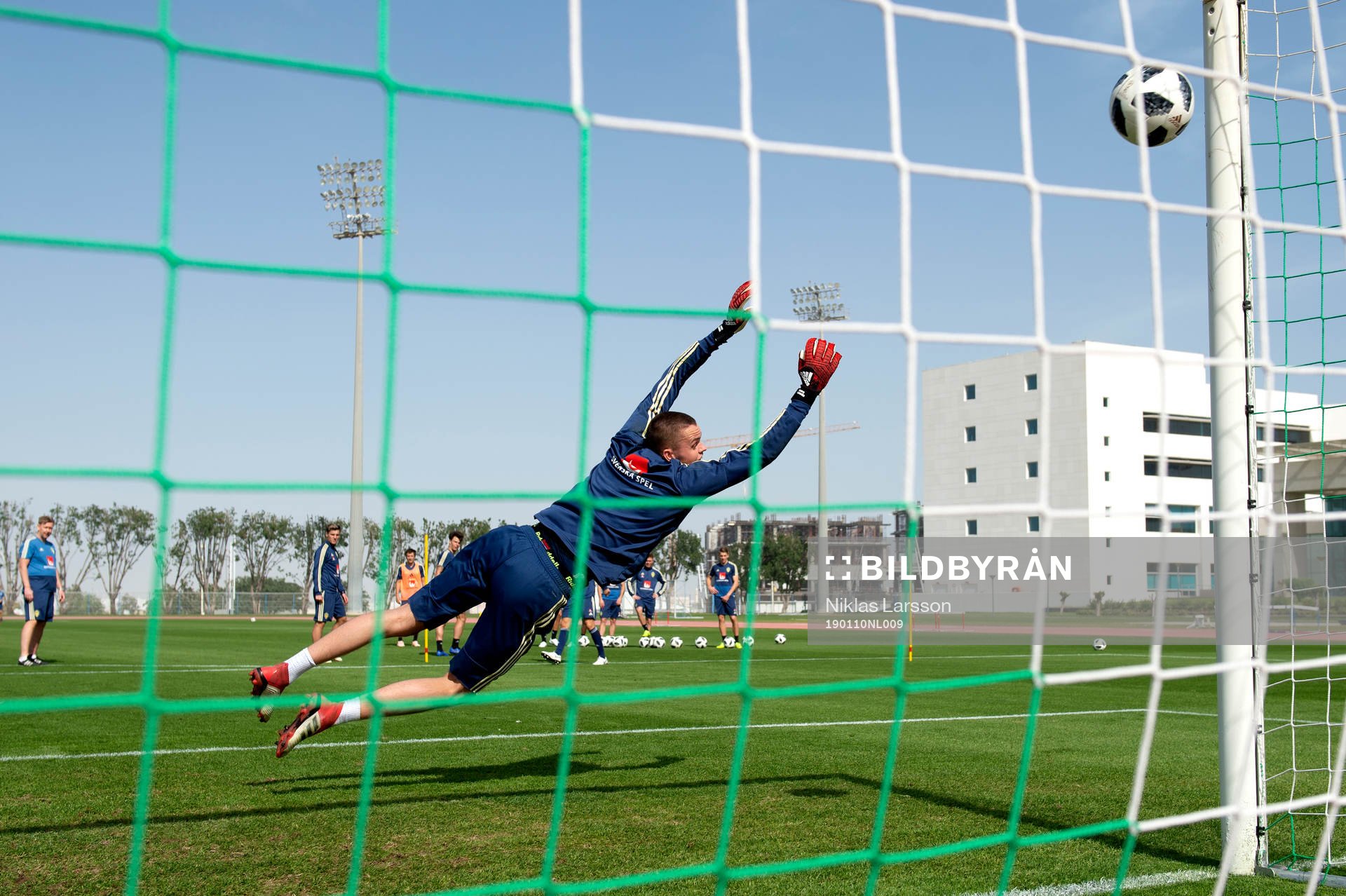 Sweden's goalkeeper Oscar Linnér