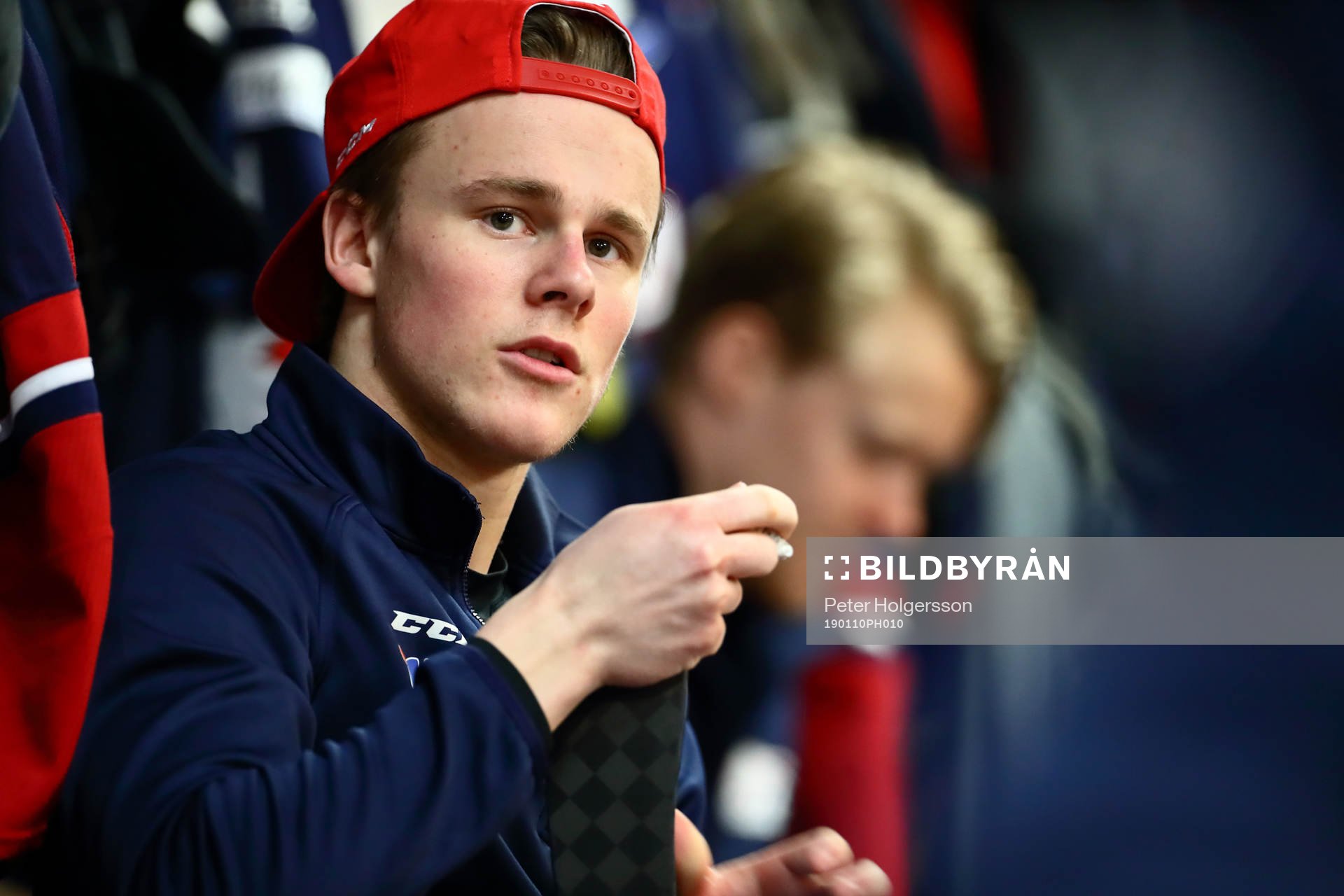 Linköpings Olle Lycksell före ishockeymatchen i SHL