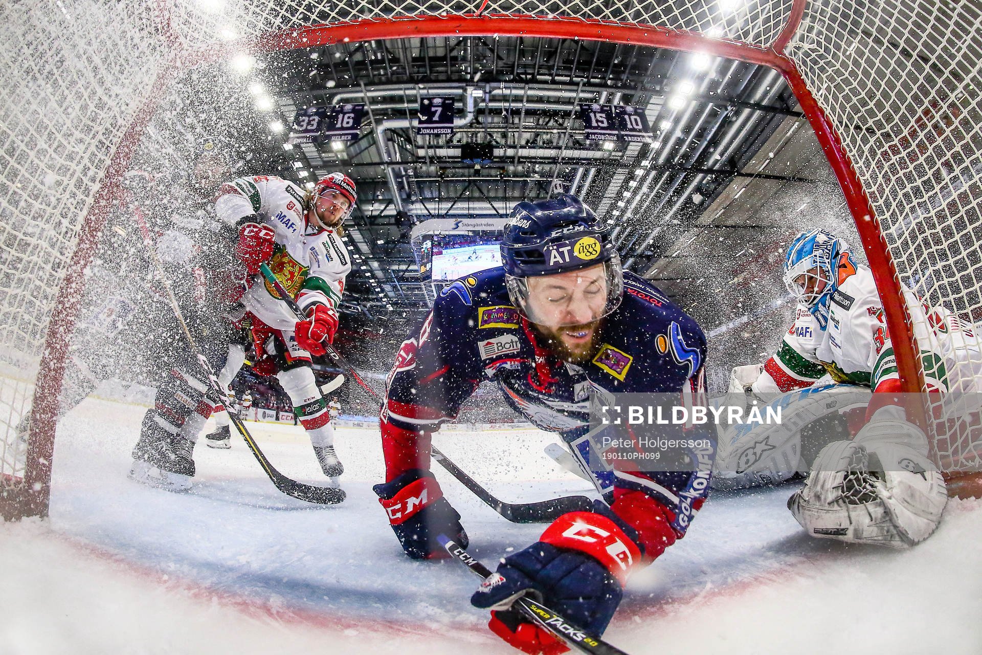 Mål 2-4 av James Wright
