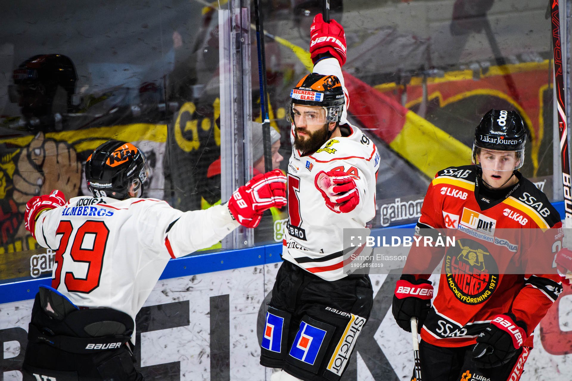 Örebros Nick Ebert jublar