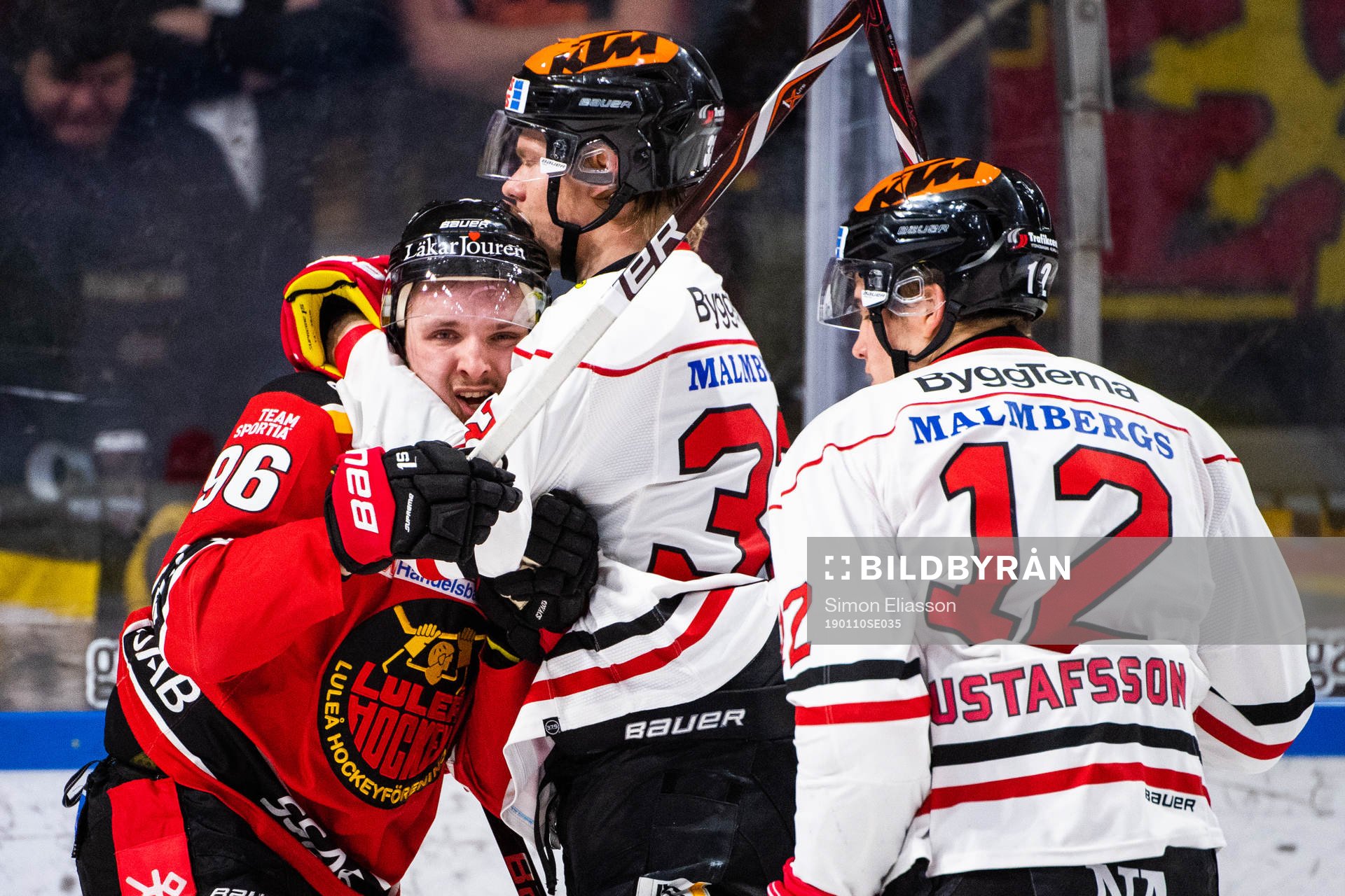 Luleås Robin Kovacs och Örebros Christopher Mastomäki