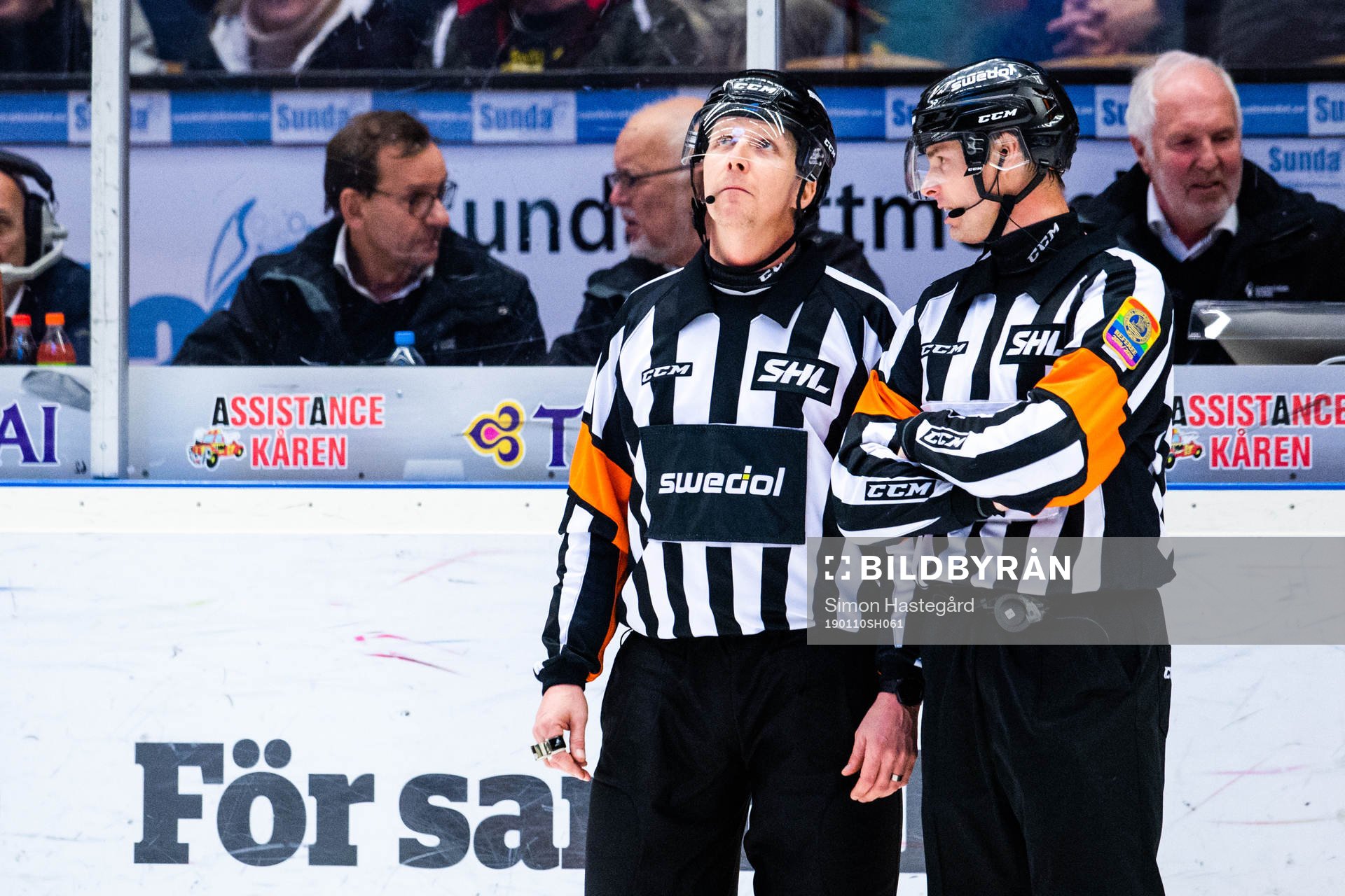 Domare Daniel Winge och  Mikael Andersson