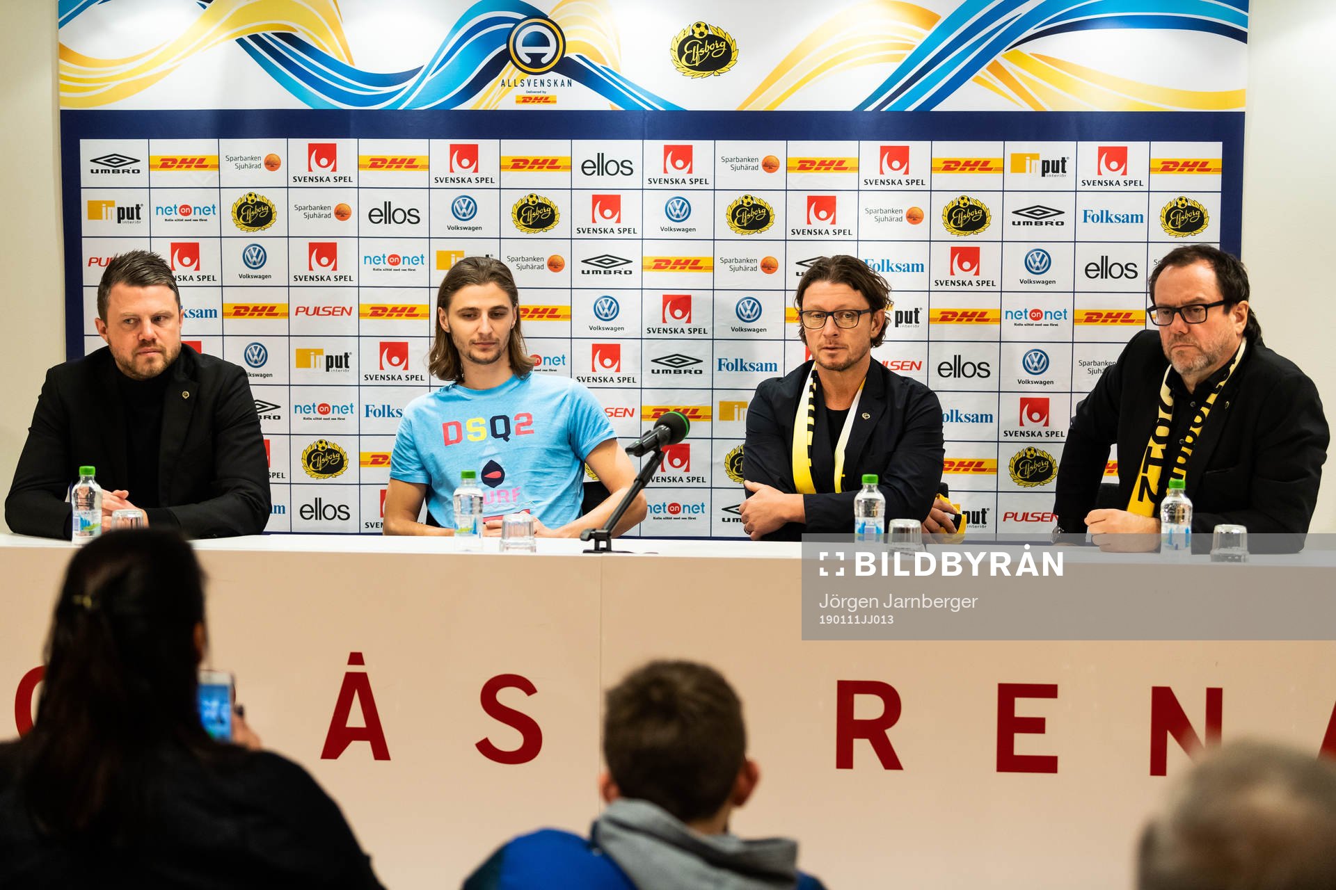 Manager Jimmy Thelin, nyförvärvet Pawel Cibicki,