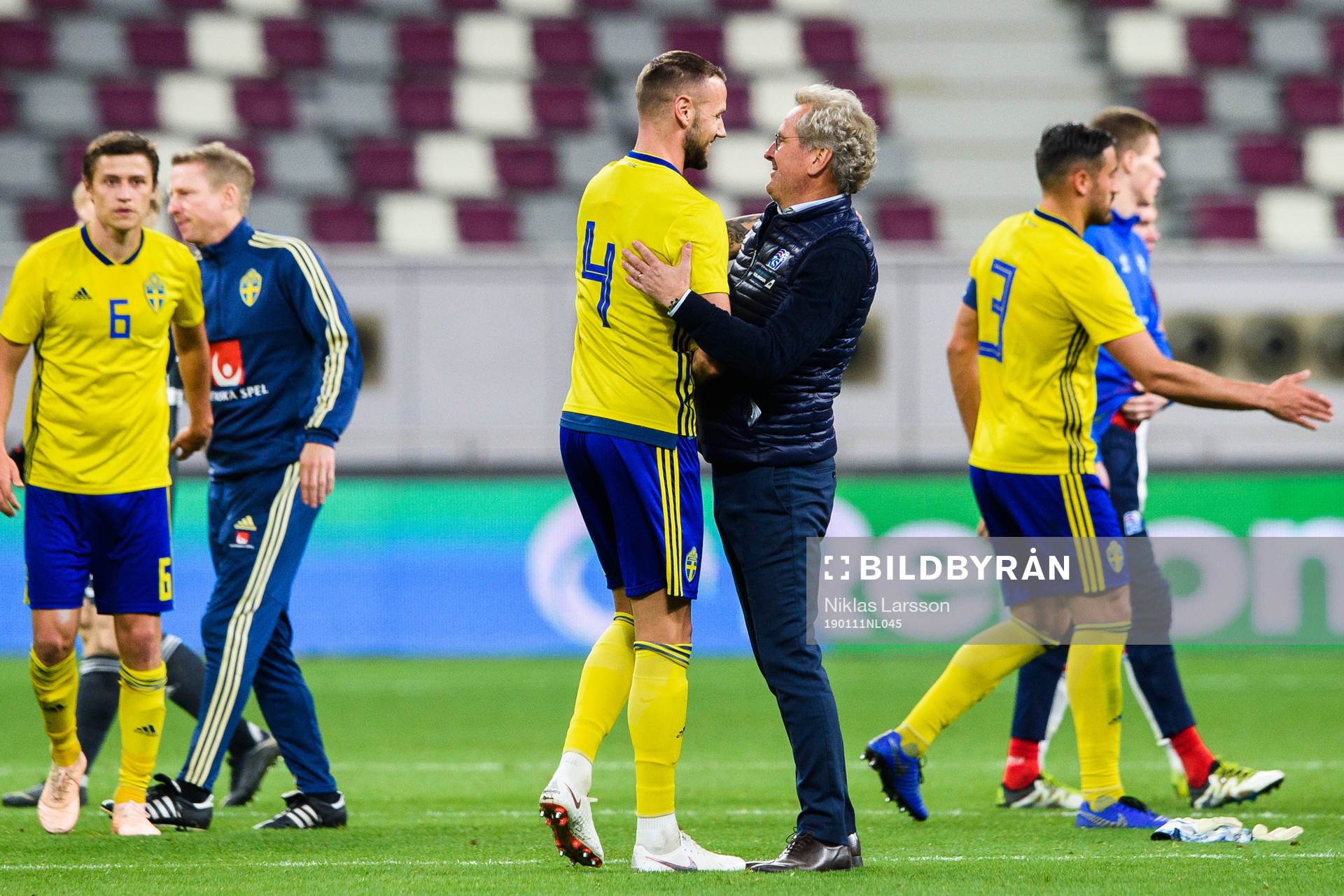 Head coach Erik Hamrén of Iceland  hugs Alexander