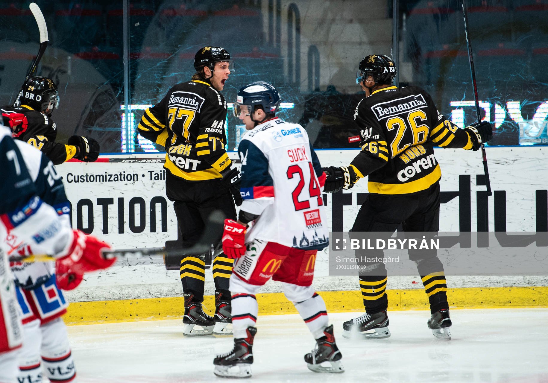 s Mathias From jublar med Oscar Nord