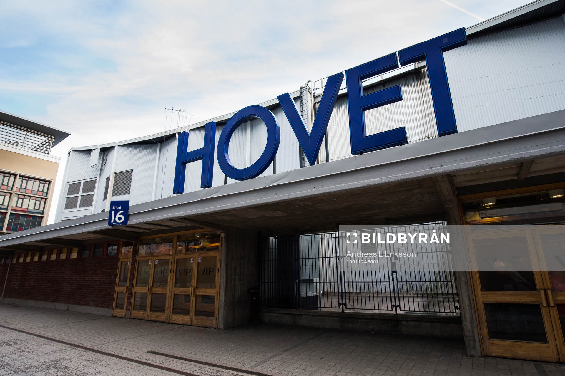 Exteriör av Hovet innan ishockeymatchen i SHL mellan