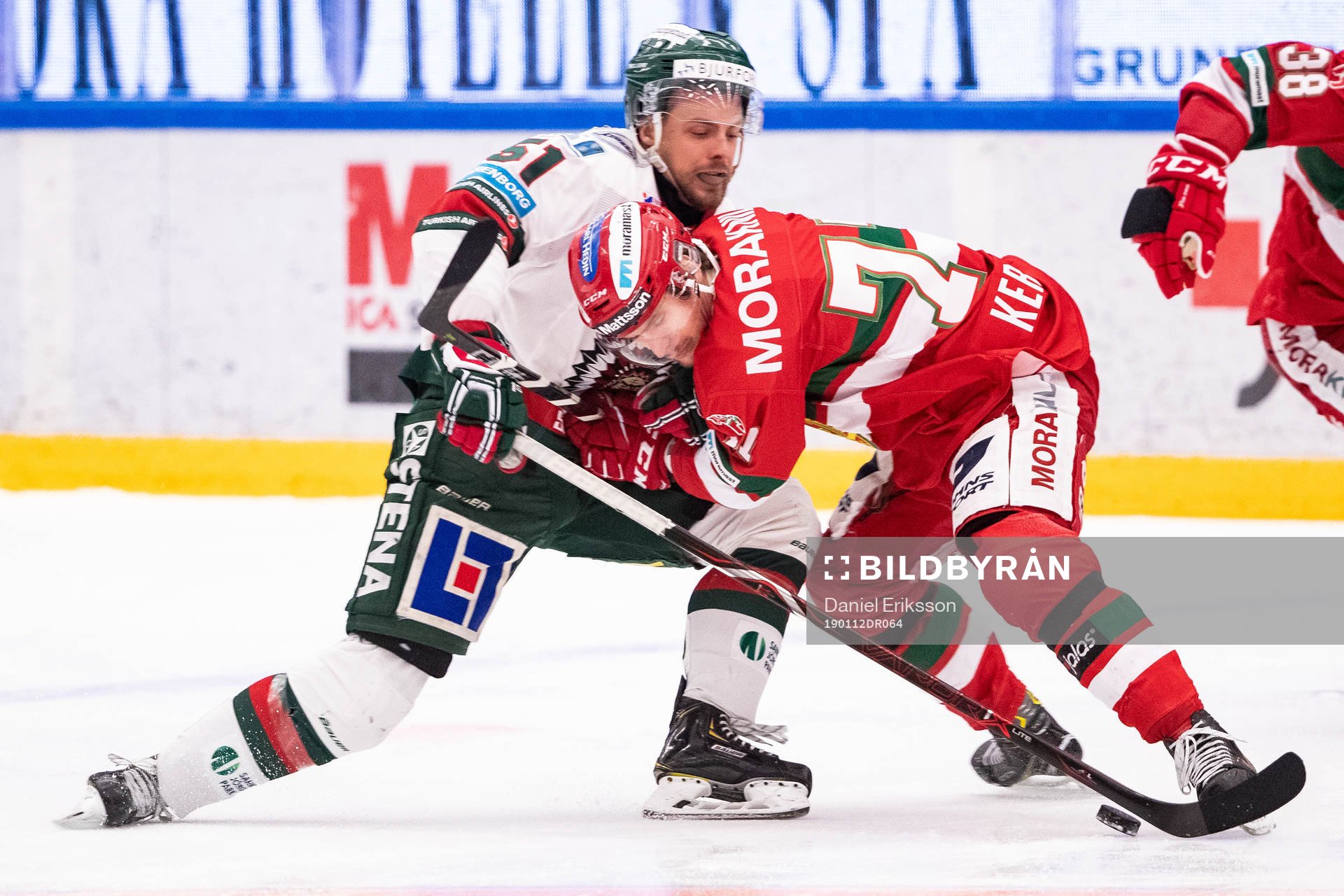 Frölundas Mats Rosseli Olsen och Moras Michael Keränen