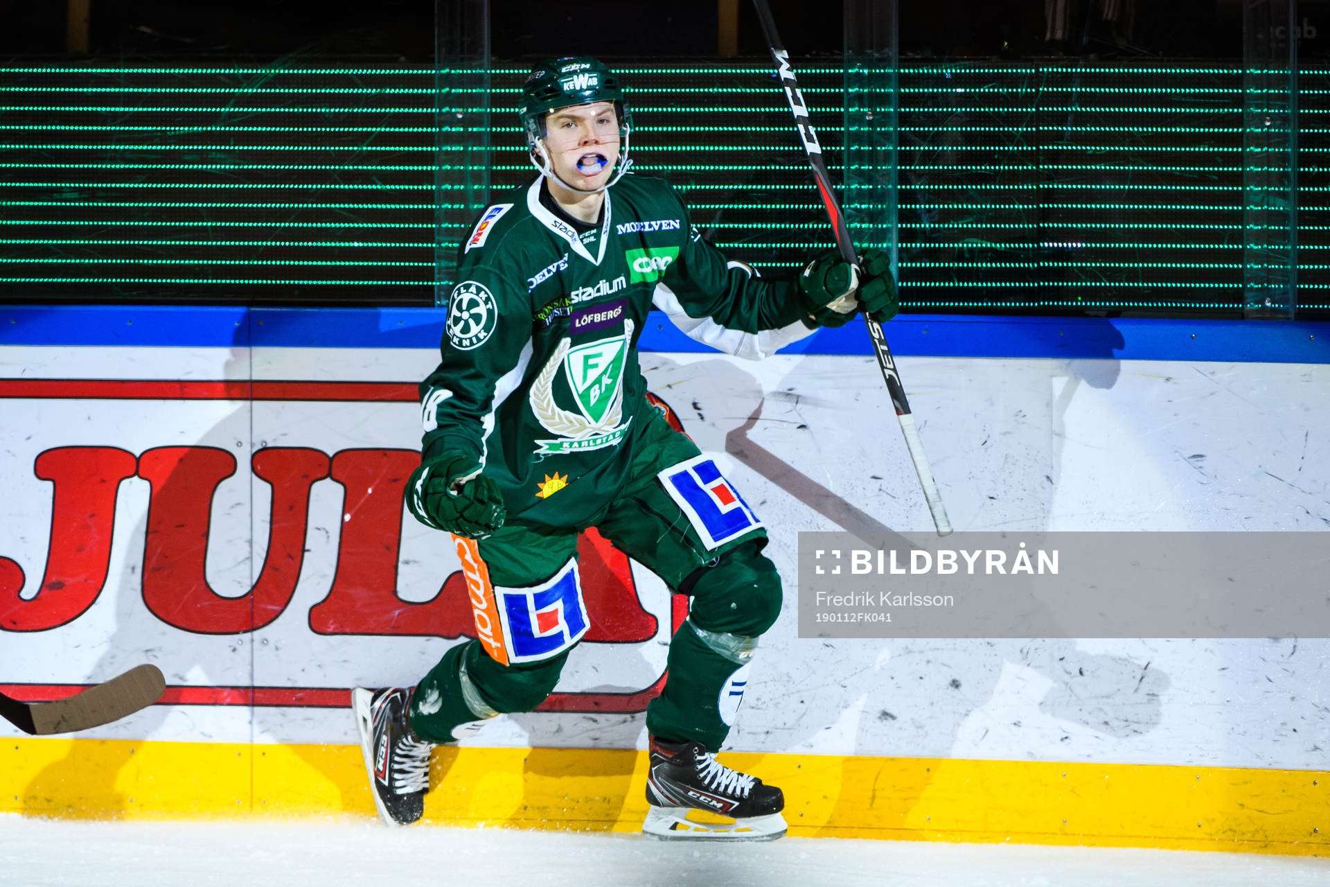 Färjestads Axel Ottosson jublar