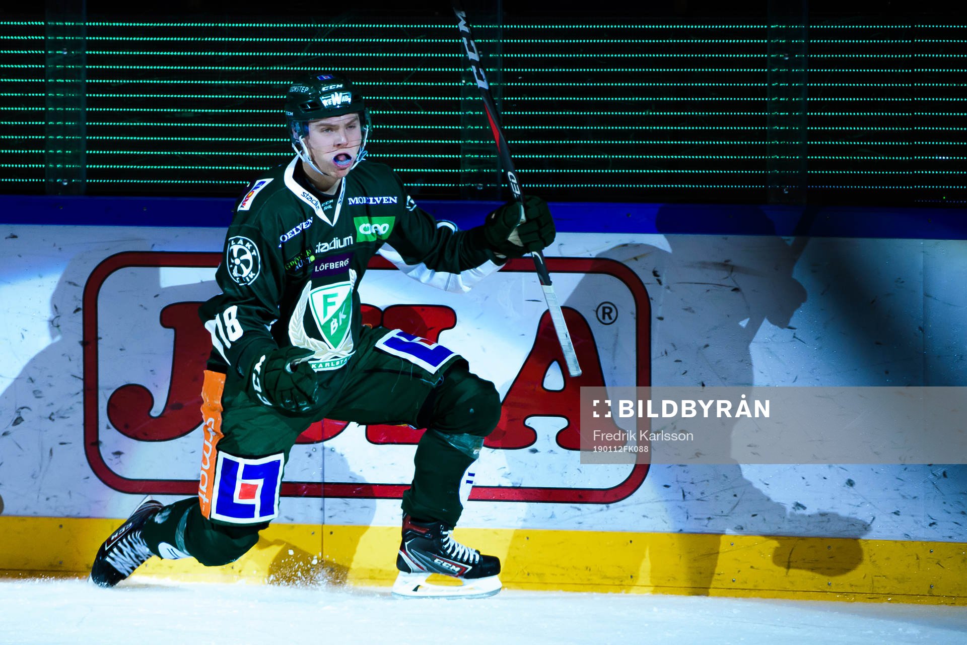 Färjestads Axel Ottosson jublar