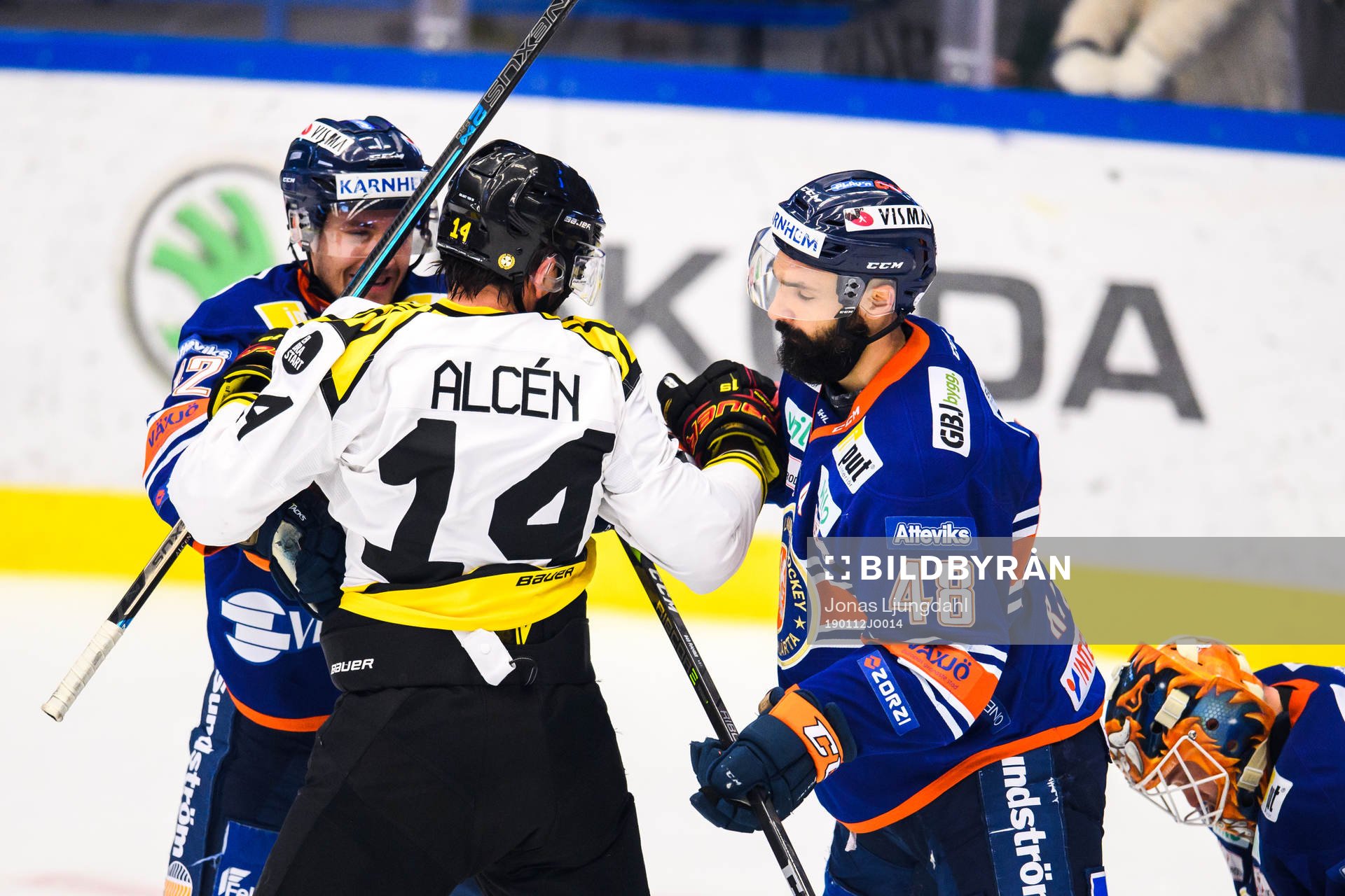 Brynäs Johan Alcén i bråk med Växjös Daniel Rahimi