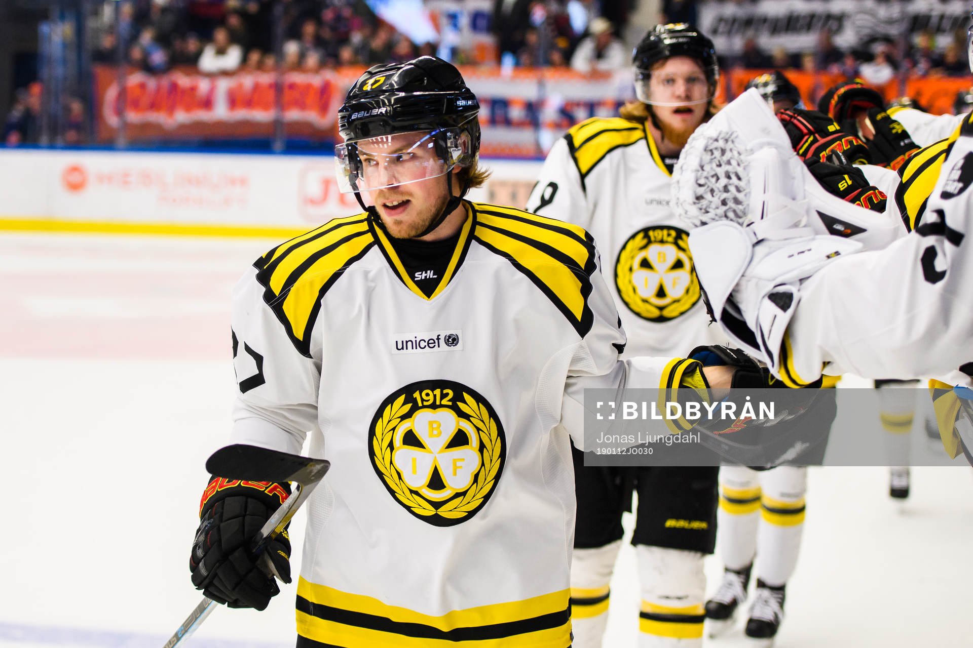 Brynäs Emil Forslund jublar
