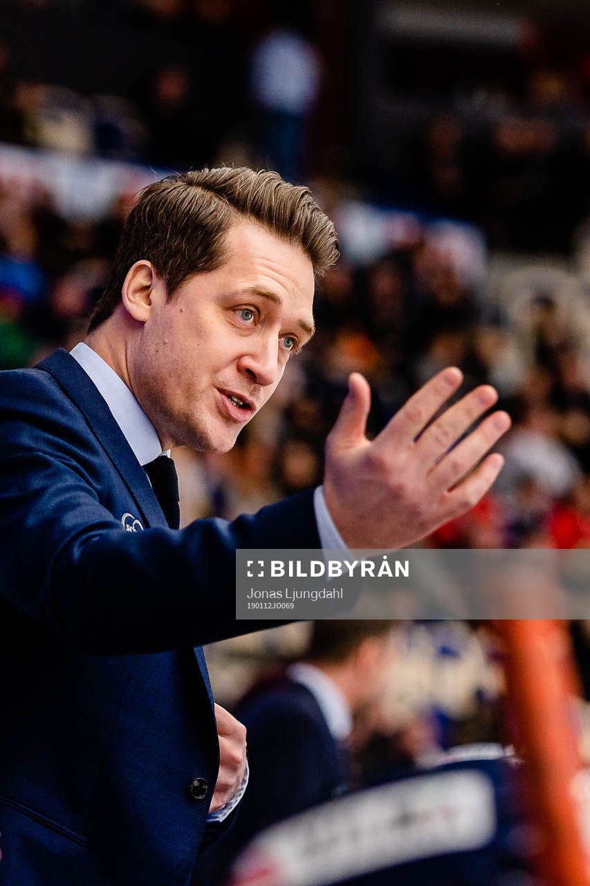 Växjös tränare Sam Hallam