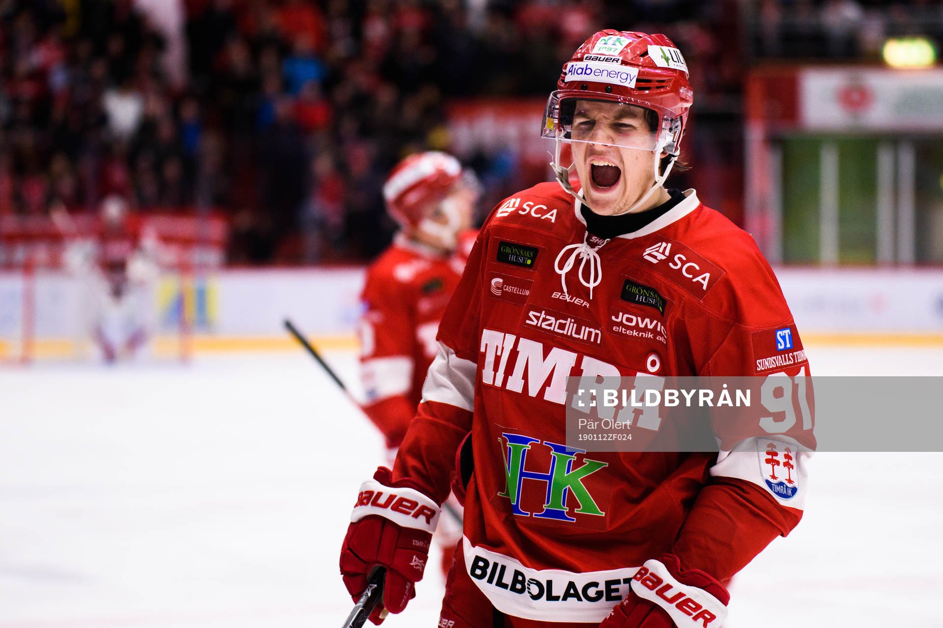 Timrås Filip Hållander jublar