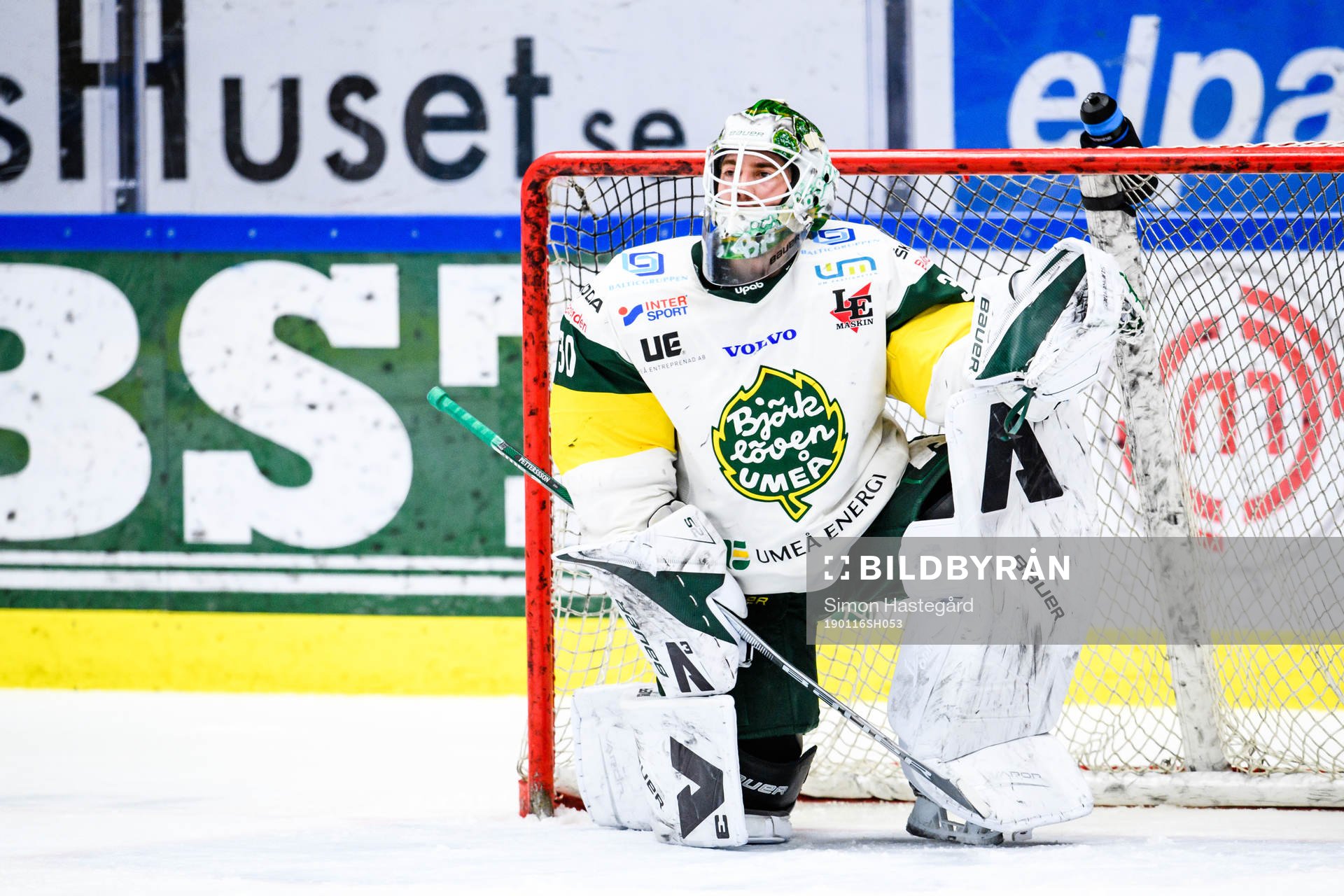 Björklövens målvakt Mattias Pettersson deppar