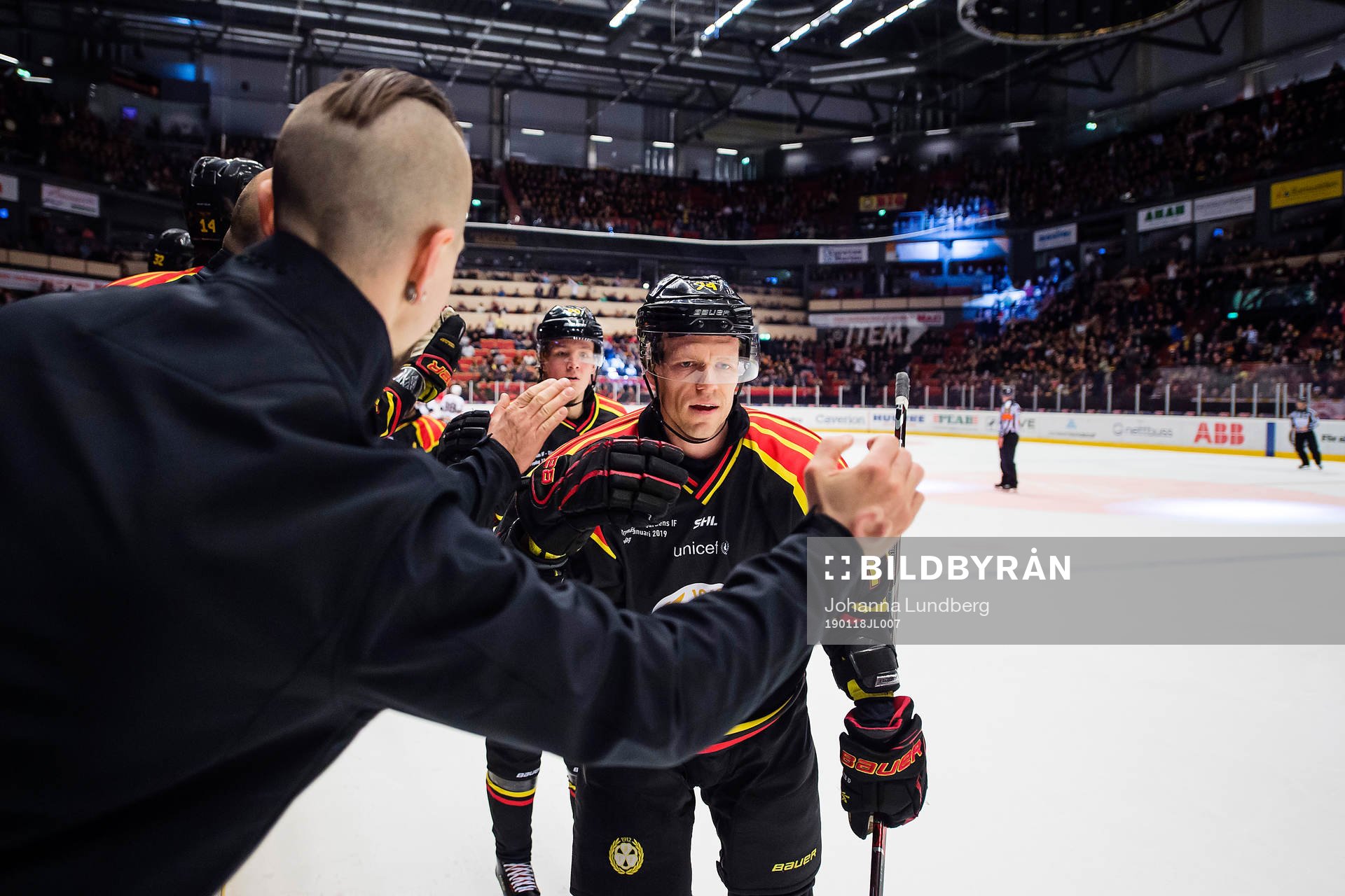 Brynäs Nicklas Danielsson jublar