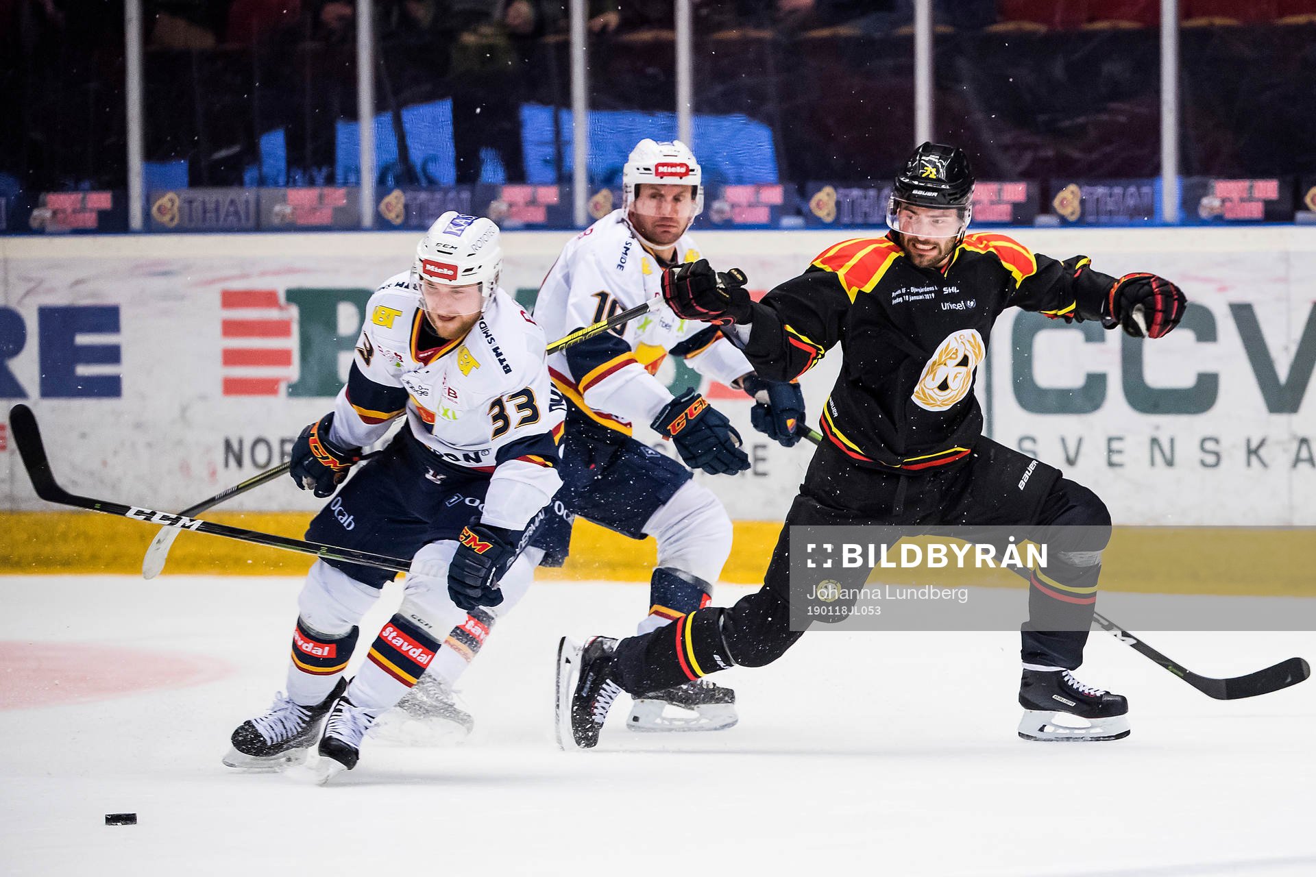 Djurgårdens Linus Hultström och Brynäs Robert Kousal