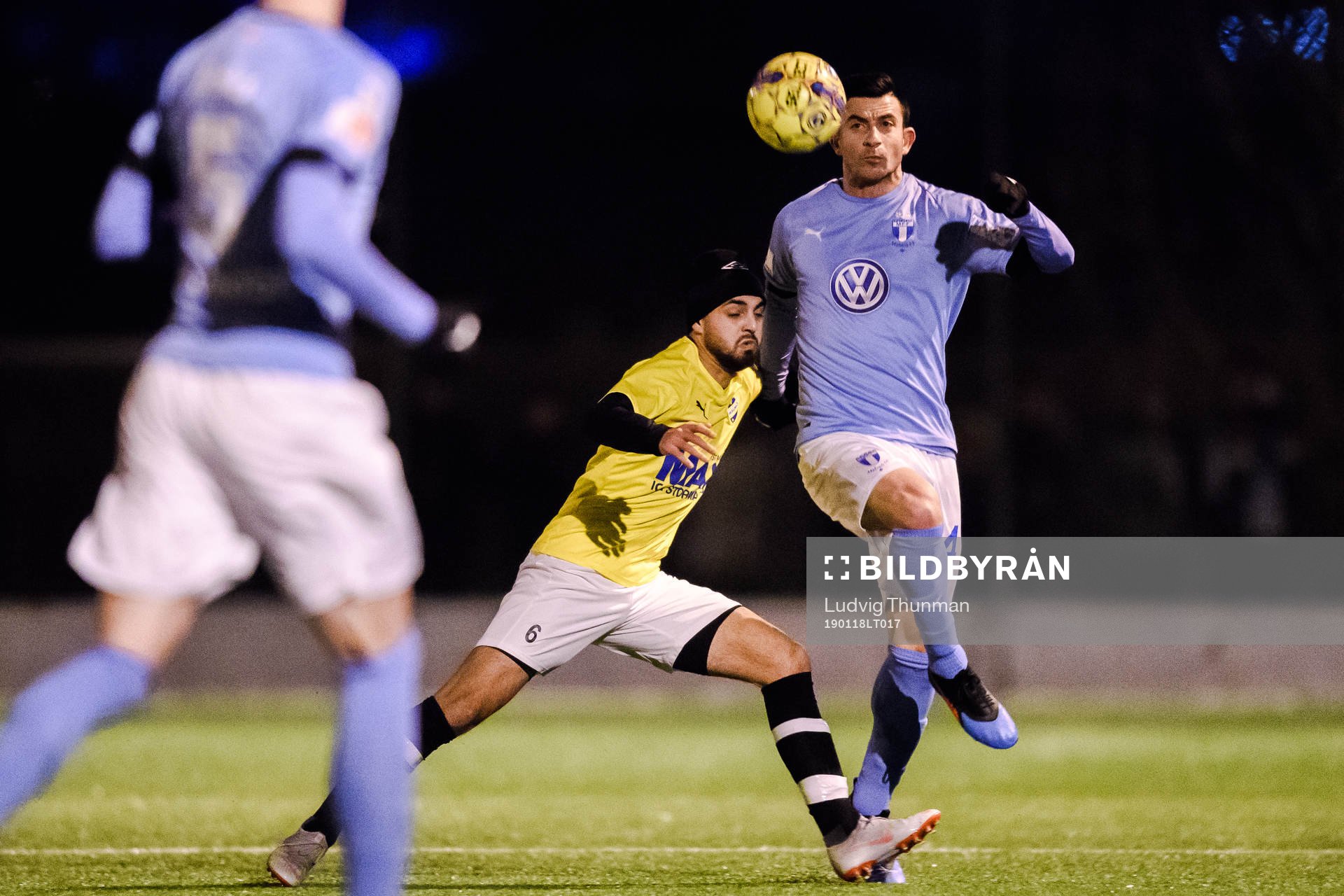 Malmö FFs Behrang Safari och IFK Malmös Jamshed Asekzai