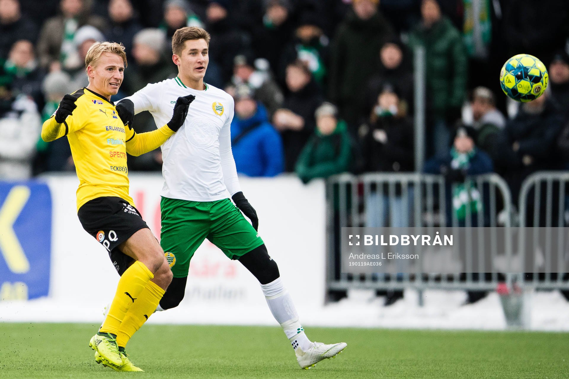 Frejs Henrik Millberth och Hammarbys Leo Bengtsson