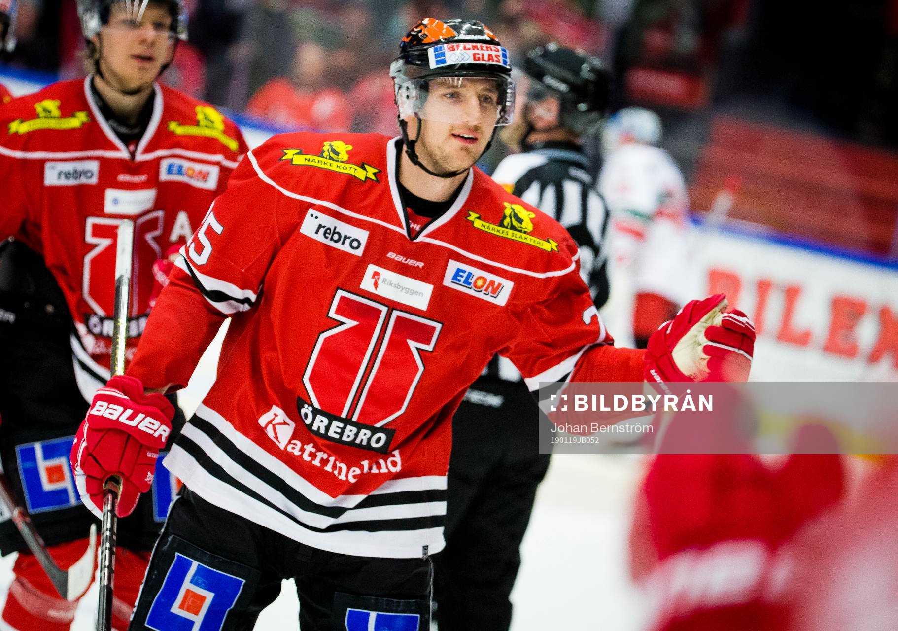 Örebros Anton Hedman gör 1-1 och jublar