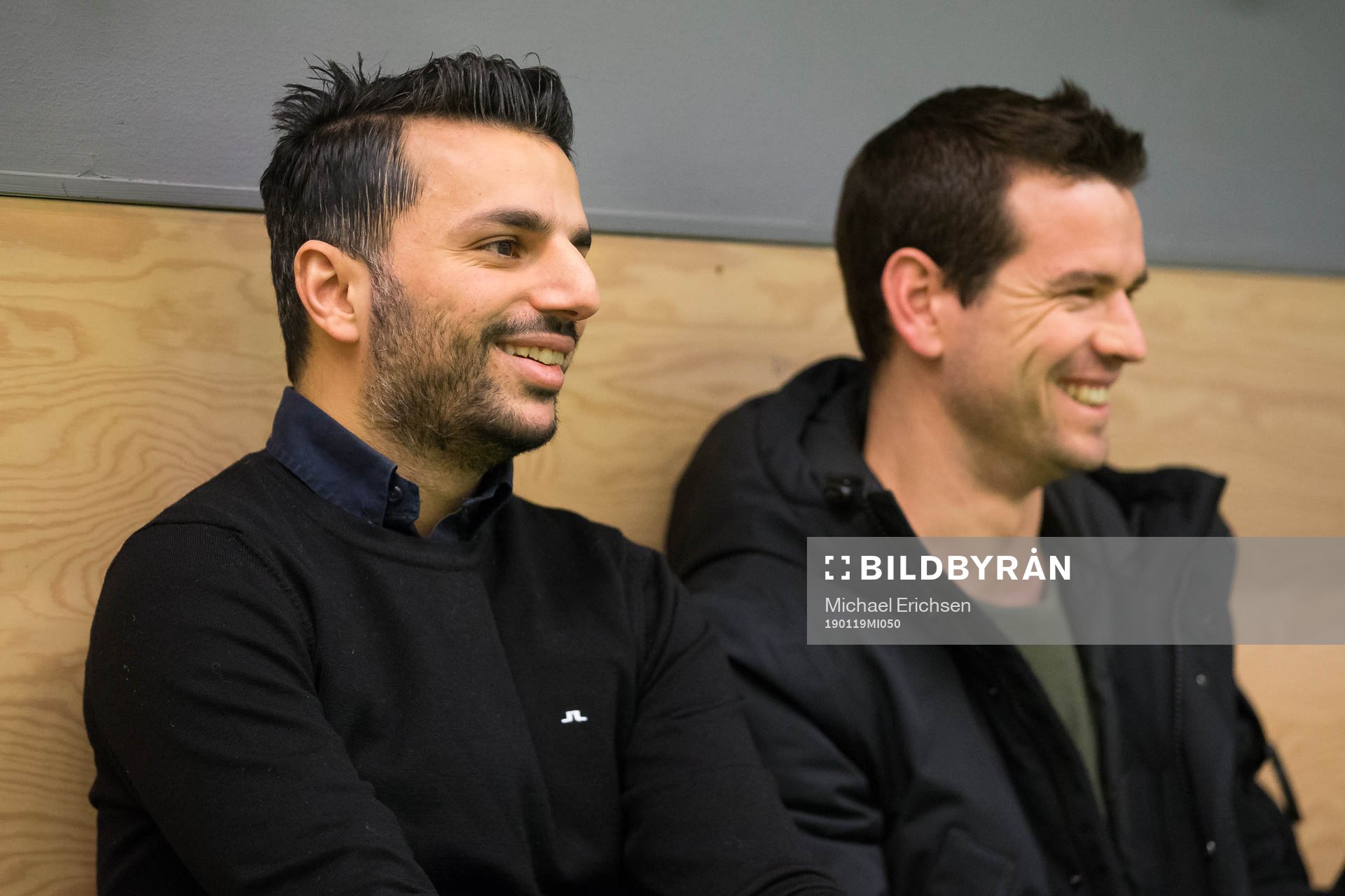 IFK Göteborgs tränare Poya Asbaghi och assisterande tränare Ferran Sibila under träningsmatchen i fotboll mellan IFK Göteborg och Stabaek 19 januari 2019 i Göteborg.
