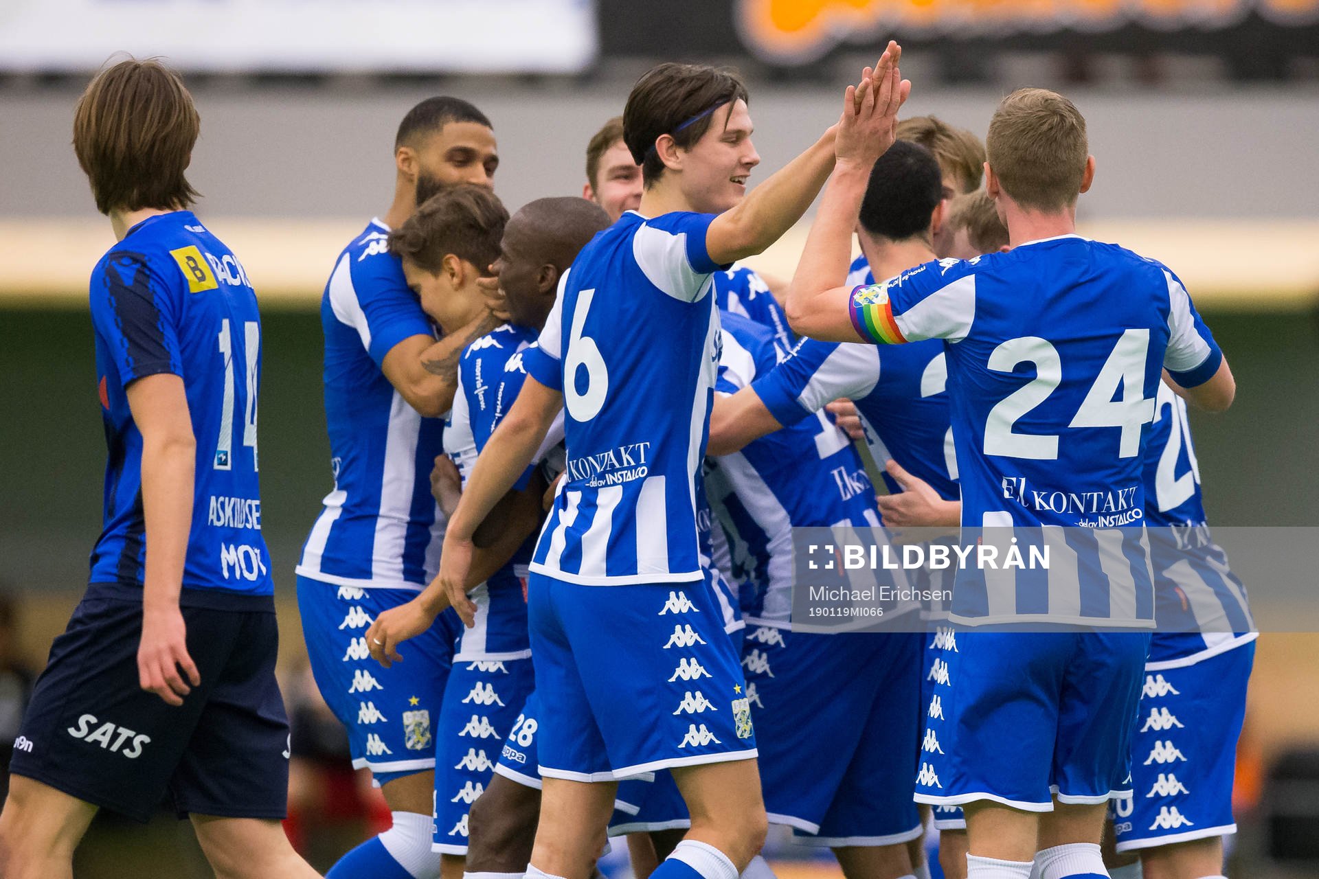 IFK Göteborgs Amin Affane jublar med lagkamrater