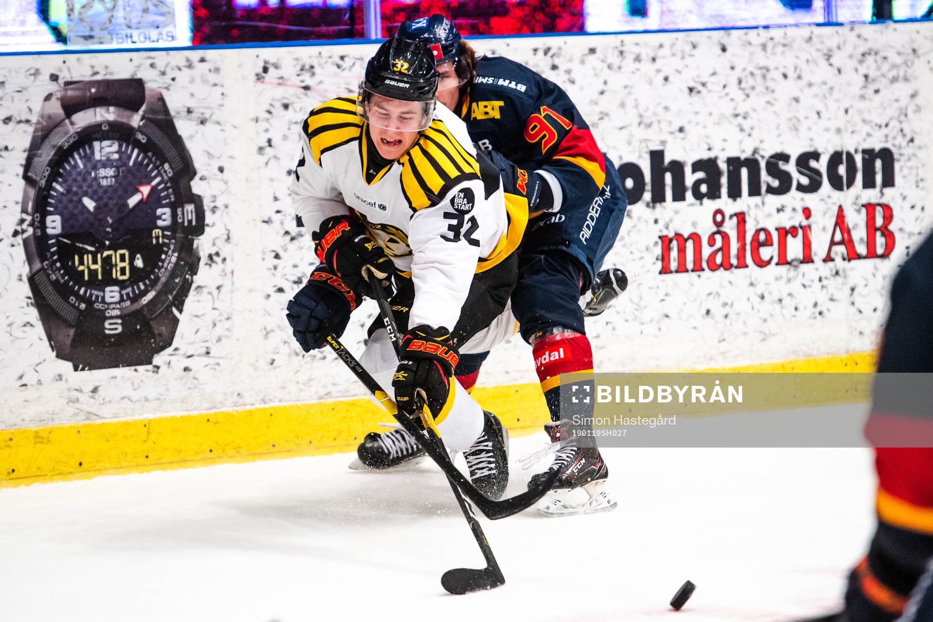 Brynäs Adam Deutsch och Djurgårdens Axel Jonsson Fjällby