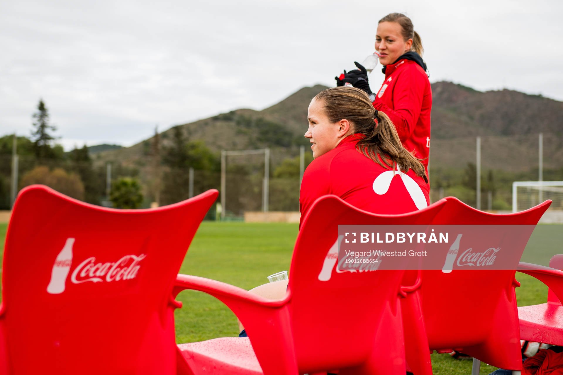 Guro Reiten and Kristine Minde of Norway