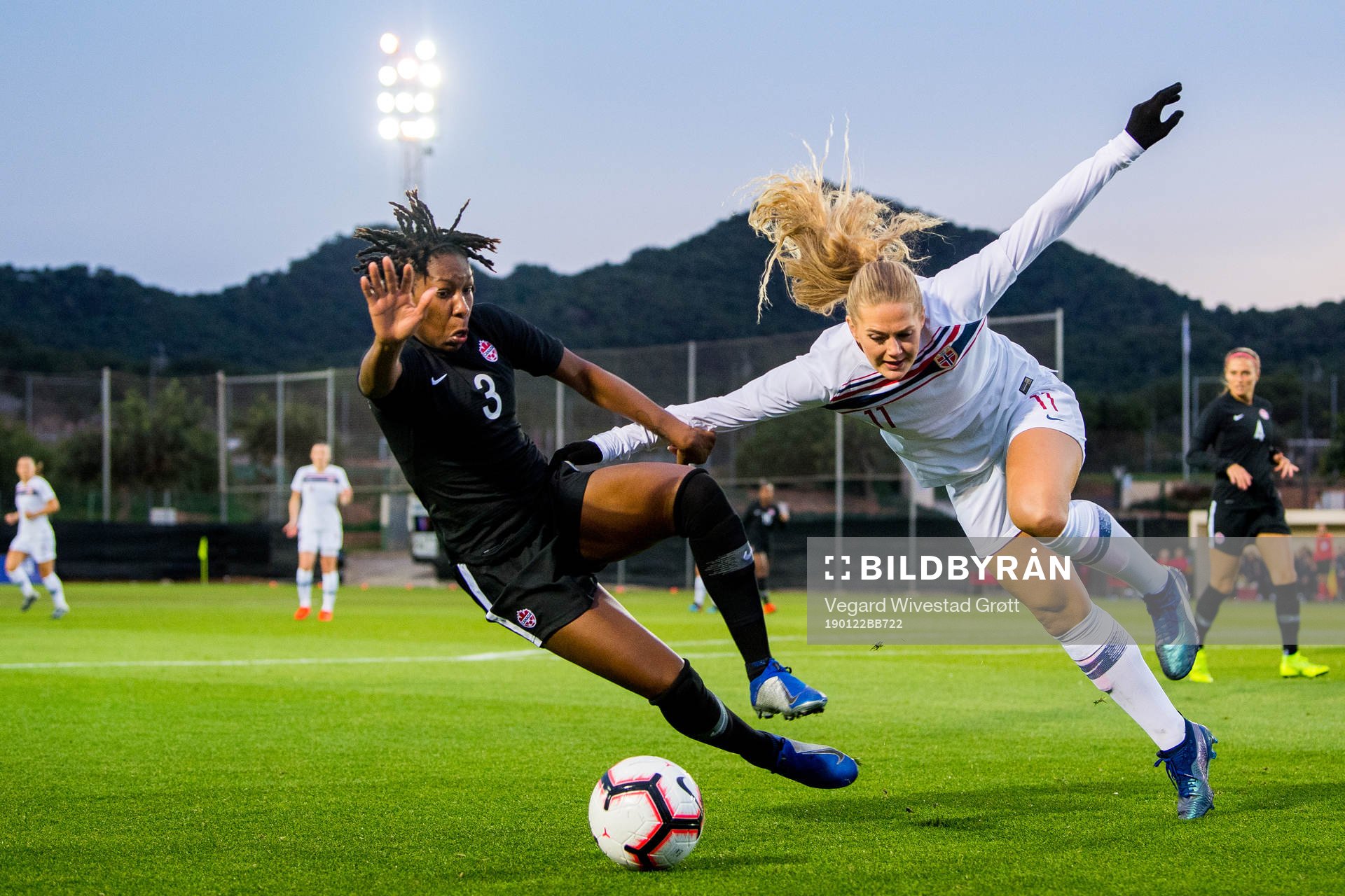 Kadeisha Buchanan of Canada and Lisa-Marie Karlseng Utland