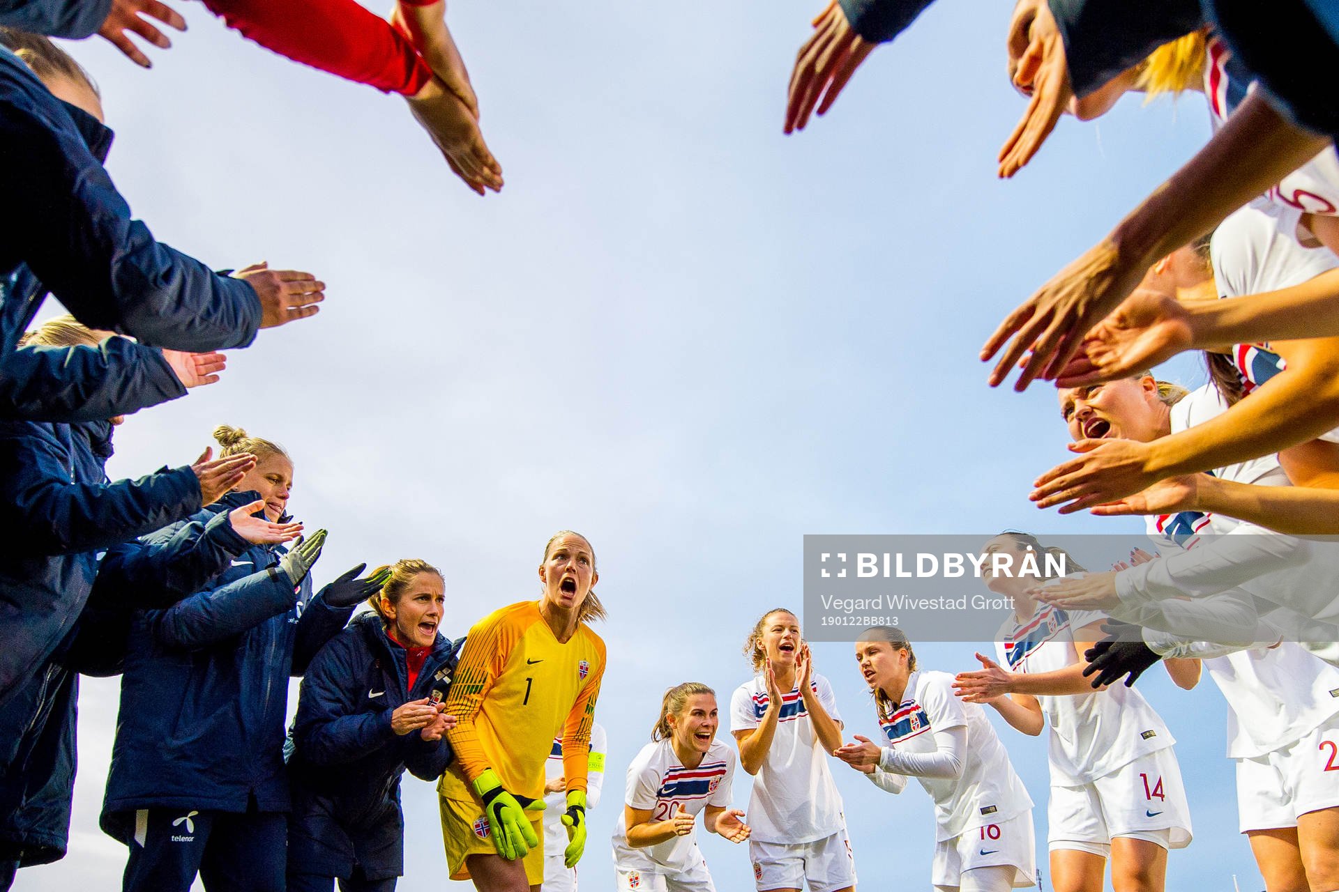 Ingrid Ryland, goalkeeper Ingrid Hjelmseth, Emilie Bosshard