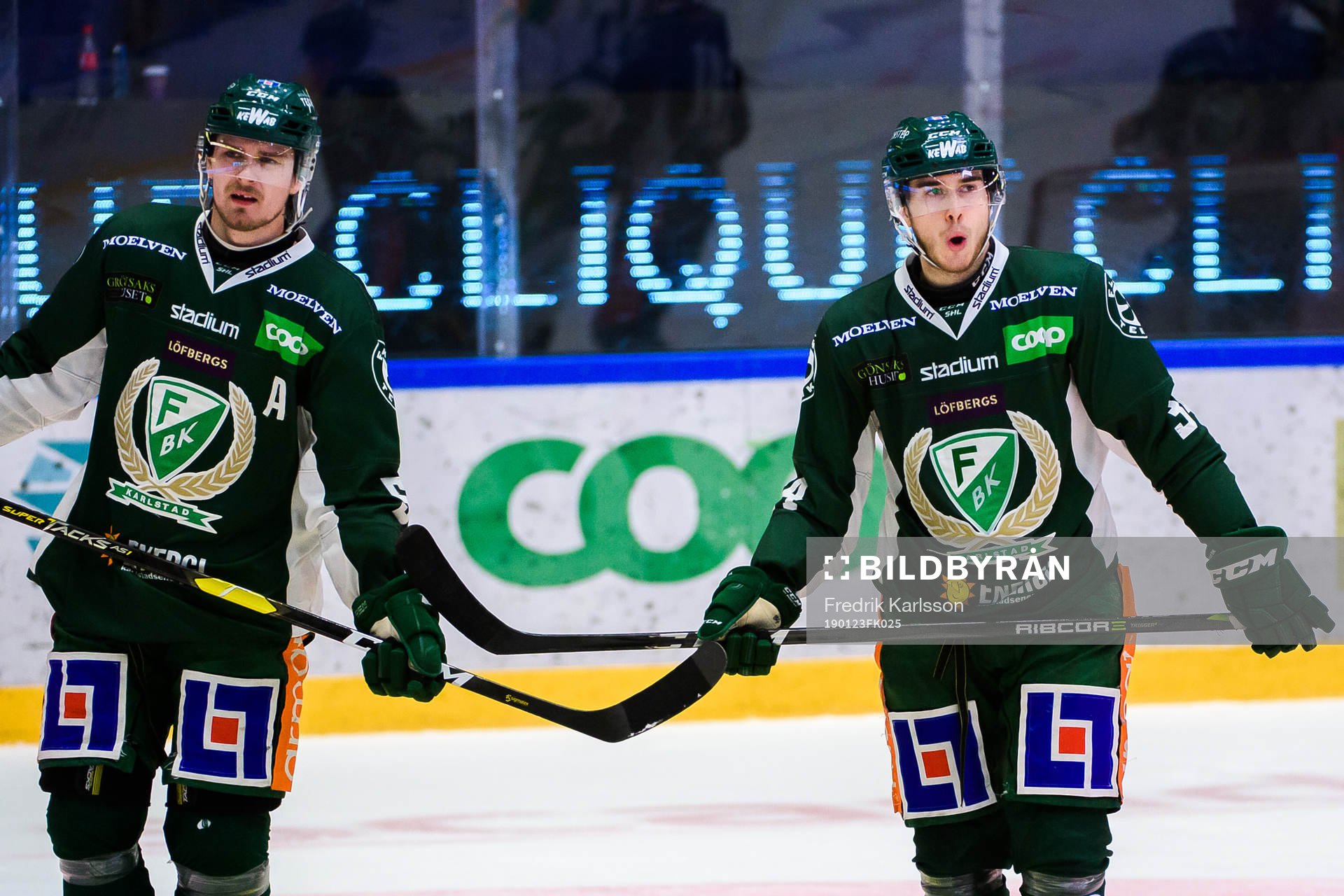 Färjestads Linus Johansson och Michael Lindqvist deppar