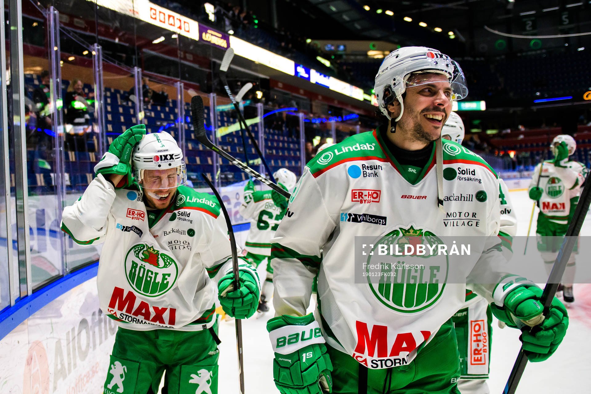 Rögles Matt Carey och Daniel Widing jublar